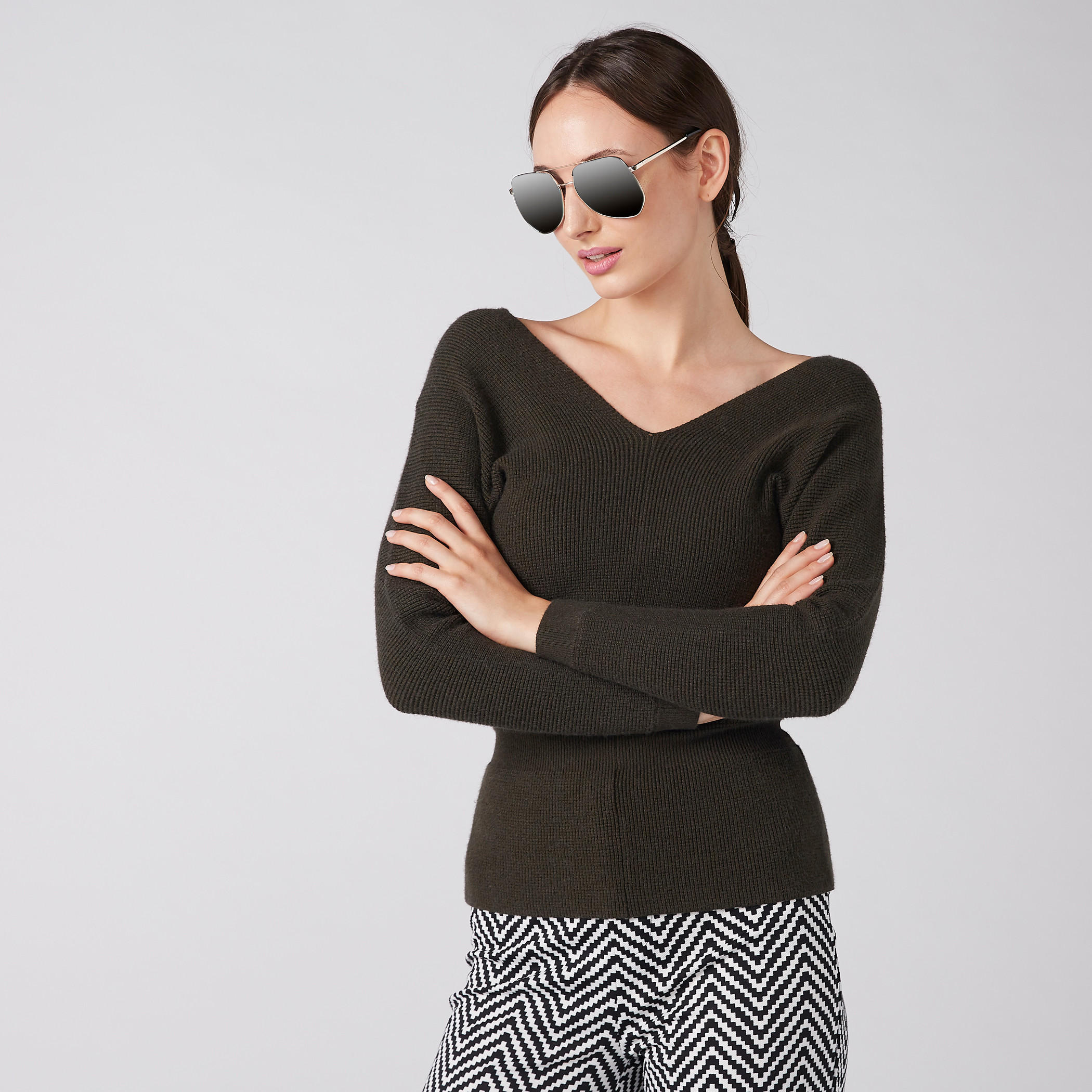 بلوزة بارزة الملمس بياقة V وأكمام طويلة من إيل-women-clothing-cardigansandjumpers-jumpers-image-1