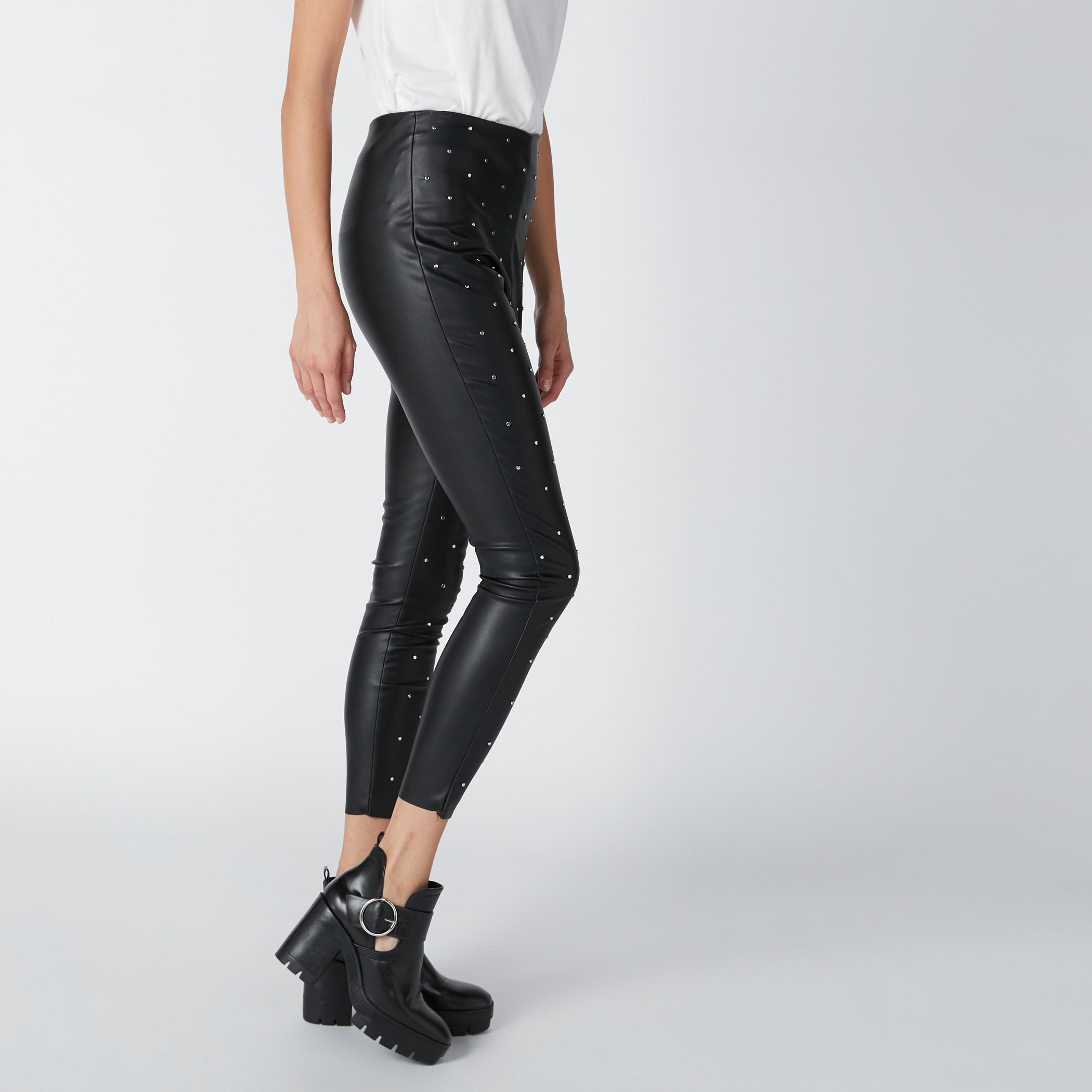بنطال ليقنز قصير مزيّن بسحّاب جانبي من إيل-women-clothing-bottoms-trousers-image-4
