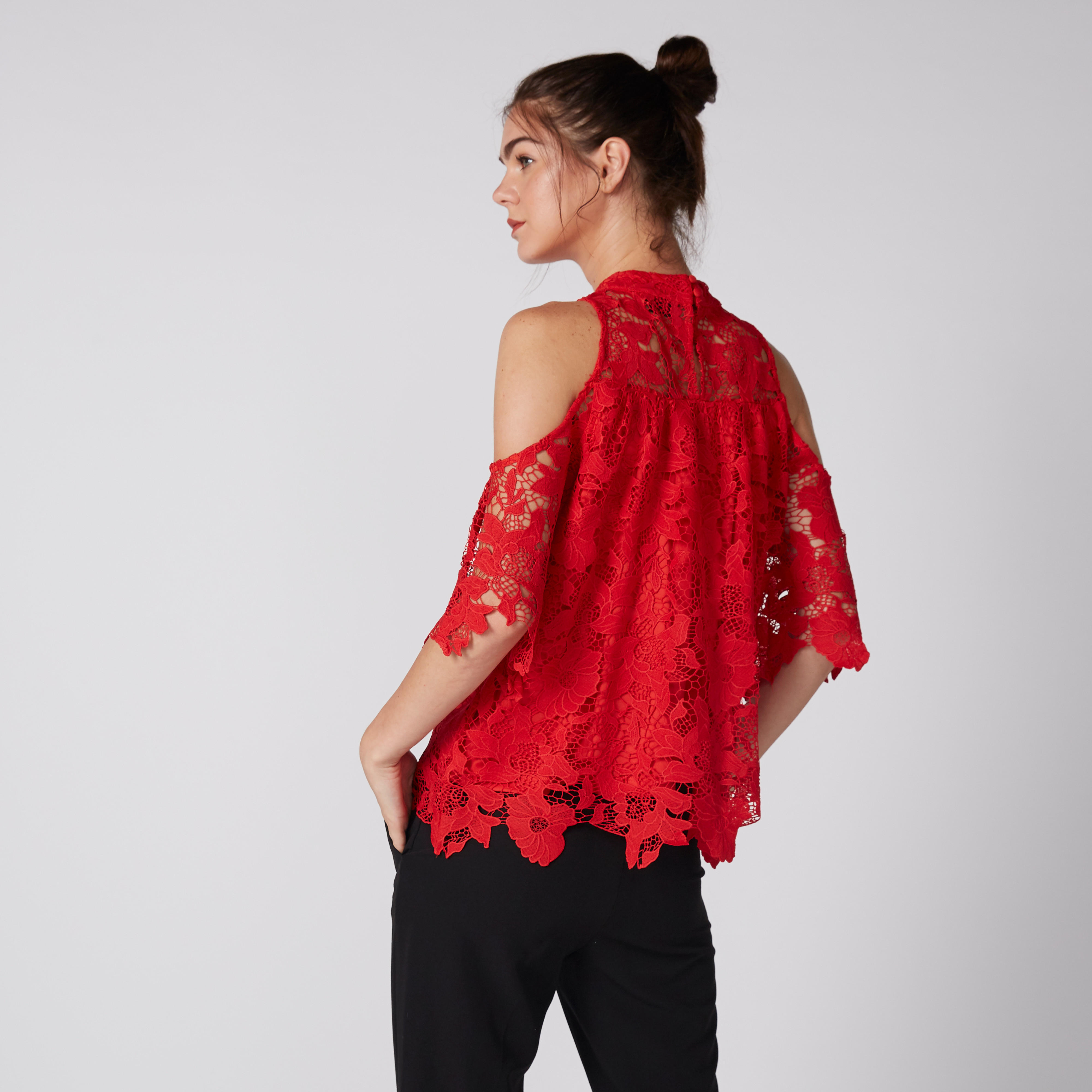 بلوزة دانتيل مكشوفة الأكتاف بياقة عالية من إيل-women-clothing-shirtsandblouses-blouses-image-3