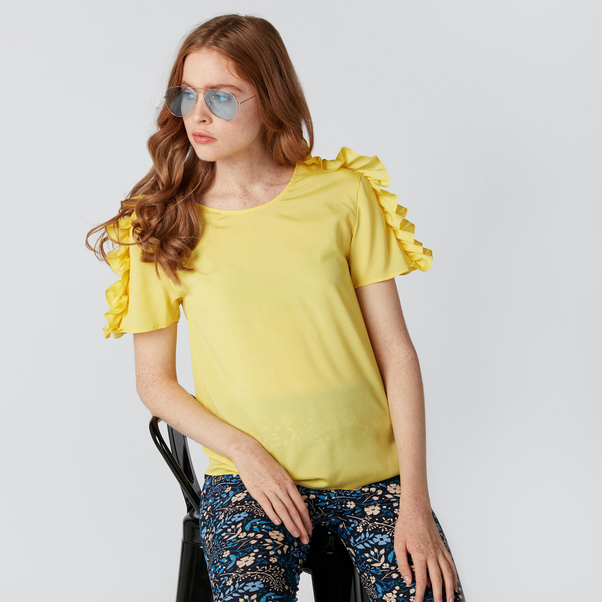 توب بياقة مستديرة وأكمام قصيرة من إيل-women-clothing-shirtsandblouses-blouses-image-3