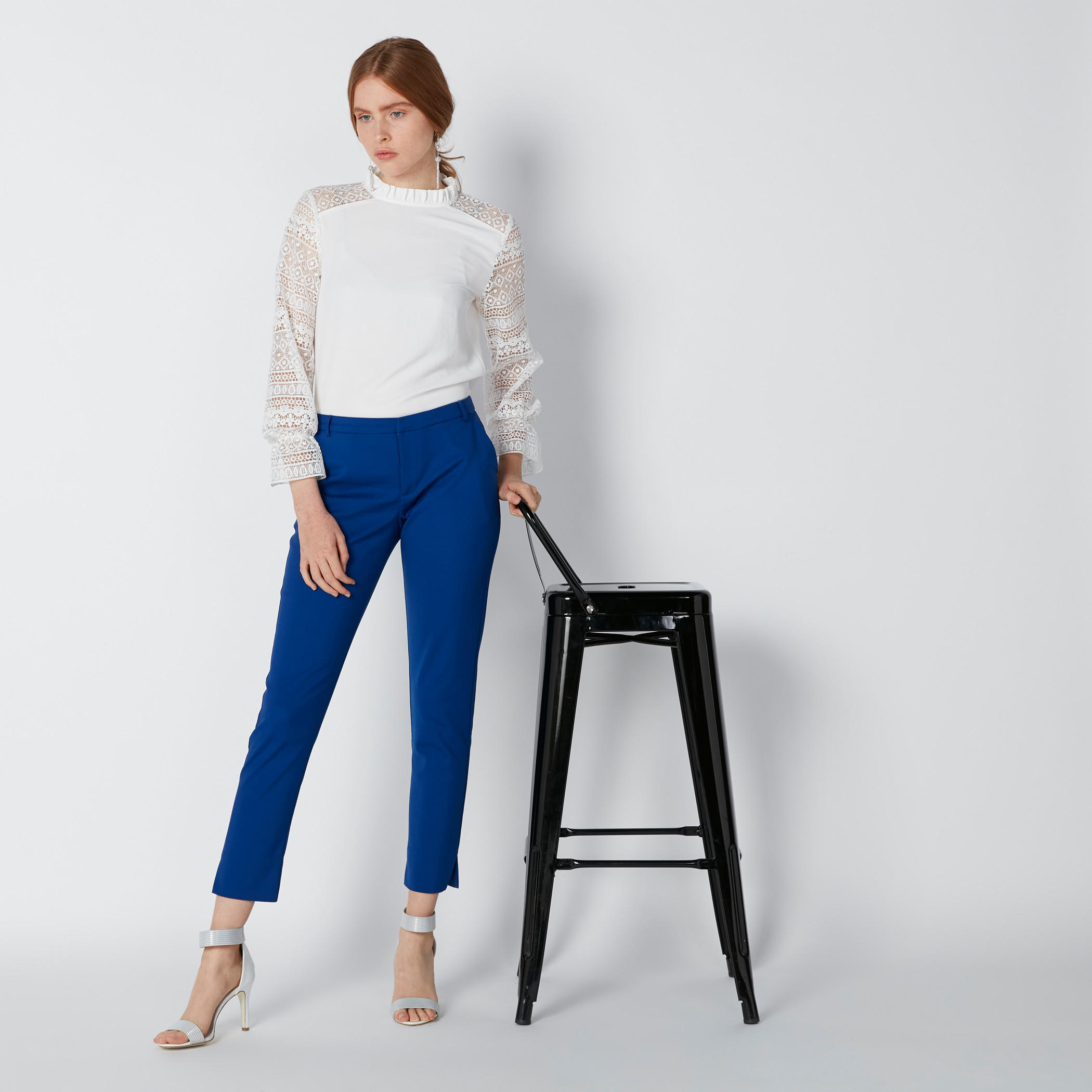 بنطال خصر عالي بقصّة عادية وجيوب من إيل-women-clothing-bottoms-trousers-image-3