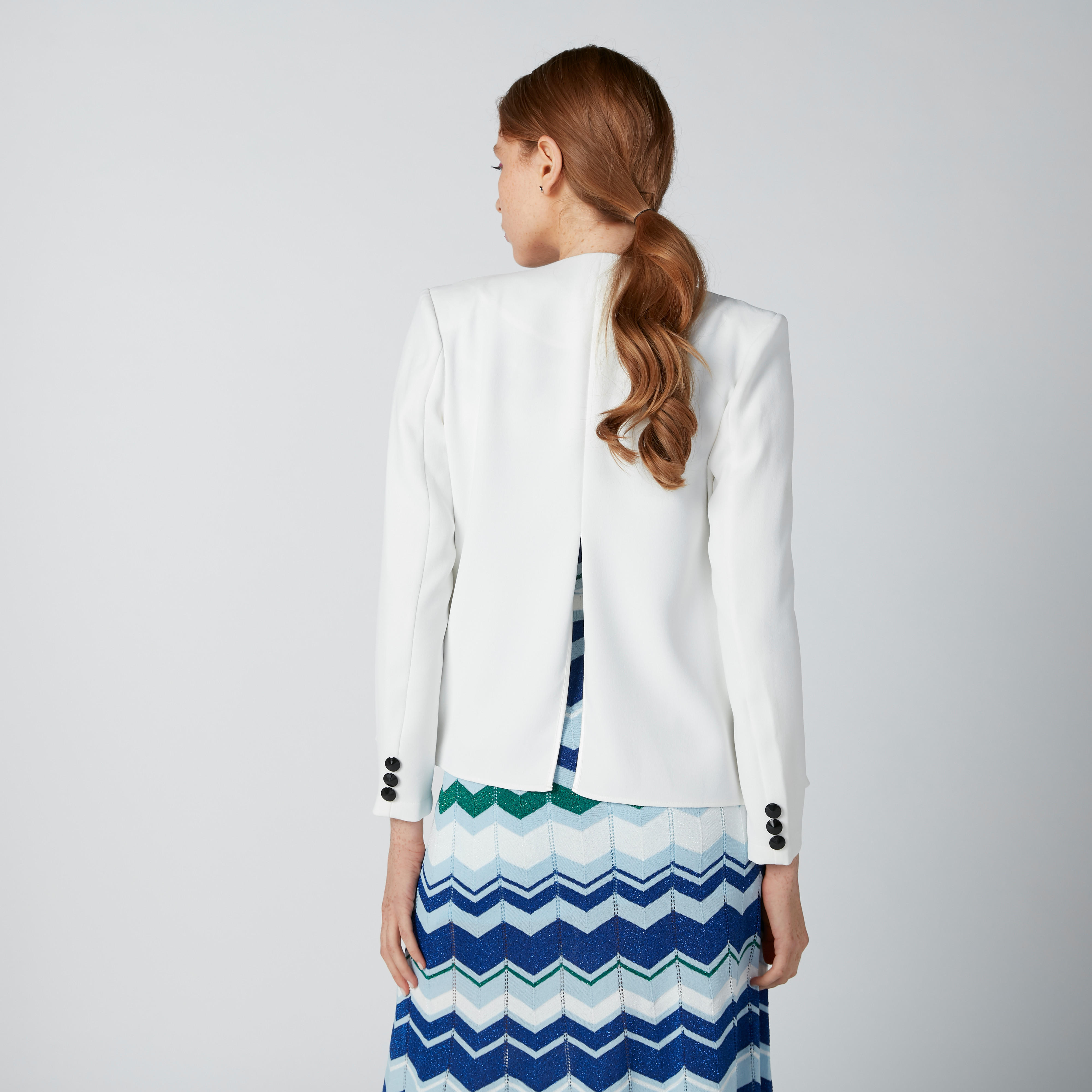 جاكيت بياقة منسدلة وأكمام طويلة وفتحة خلفية من إيل-women-winterwear-coatsandjackets-jackets-image-4