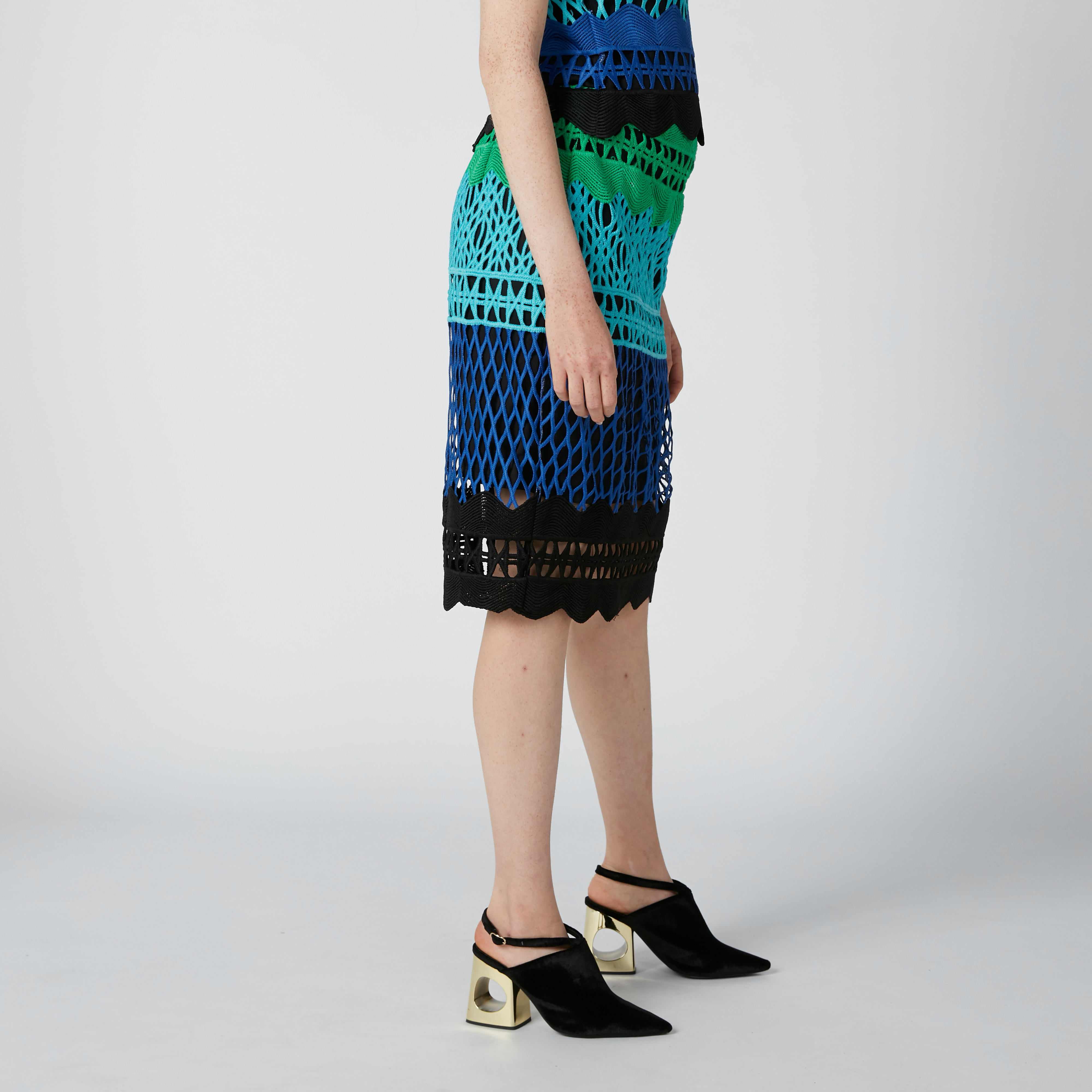 تنورة بقصّة ضيّقة وتفاصيل دانتيل وفتحة خلفية من إيل-women-clothing-bottoms-skirts-image-4