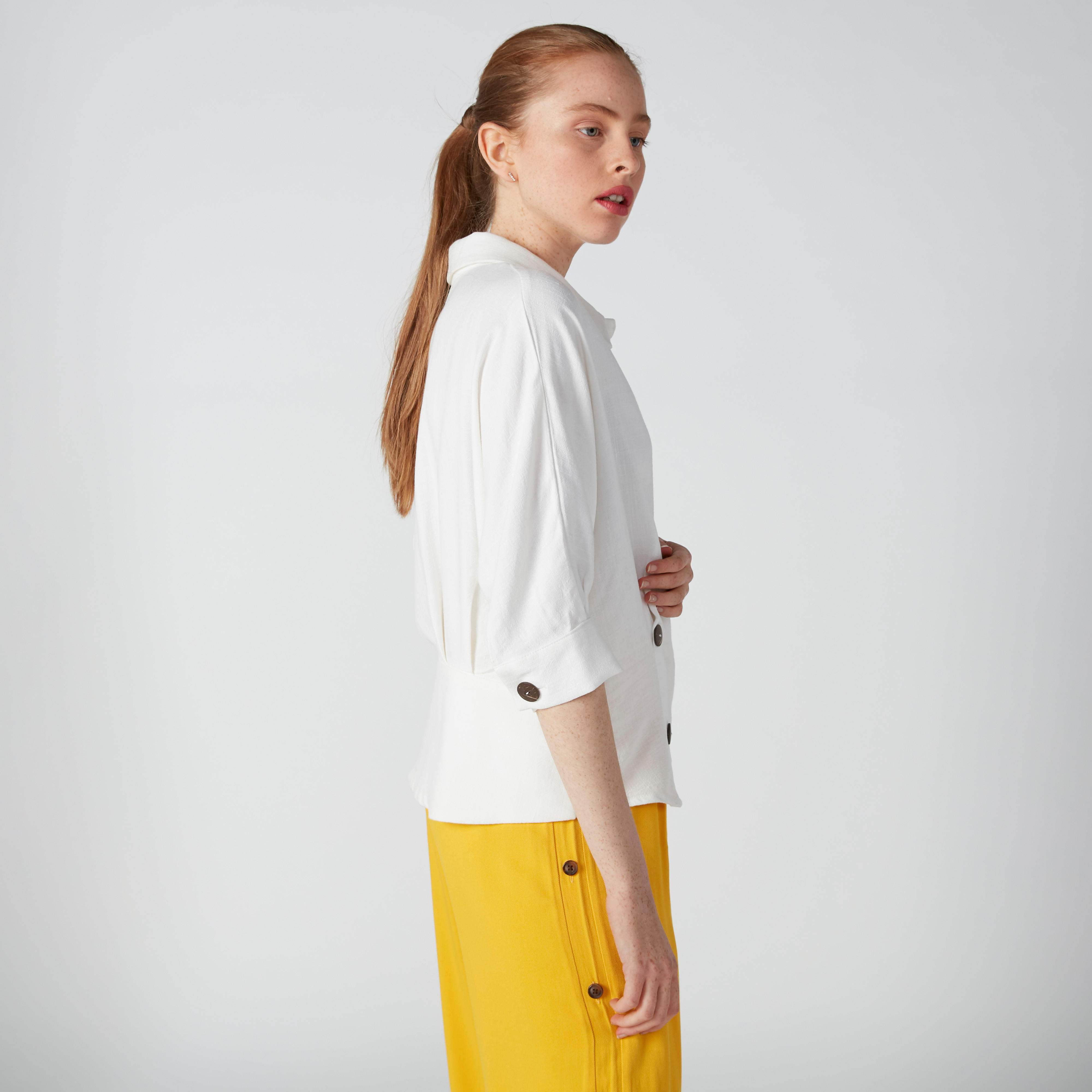 بلوزة بياقة عاديّة وأكمام 3/4 وأزرار من إيل-women-clothing-shirtsandblouses-blouses-image-3