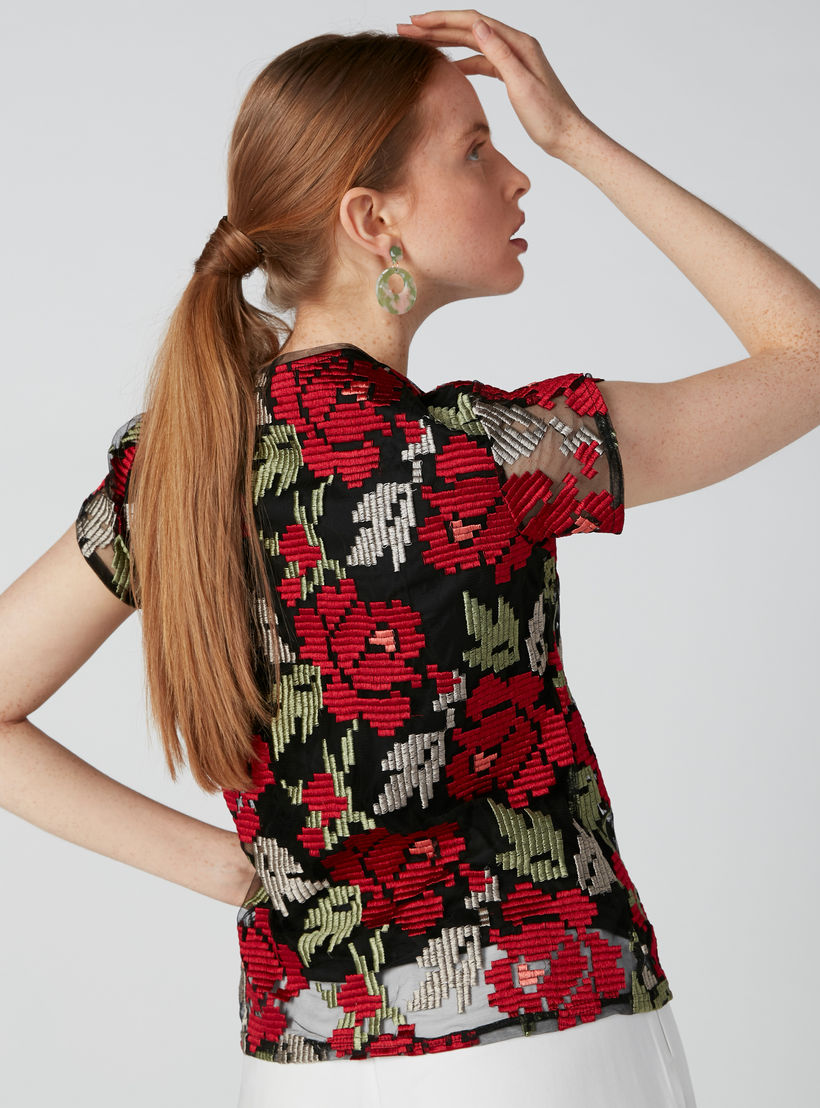 بلوزة بياقة مستديرة وأكمام كاب وتطريز زهري من إيل-women-clothing-shirtsandblouses-blouses-image-3