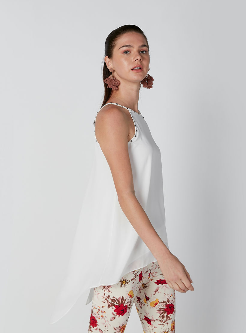 بلوزة بحمّالات وحواف غير مستوية وتفاصيل مرصّعة من إيل-women-clothing-shirtsandblouses-blouses-image-4