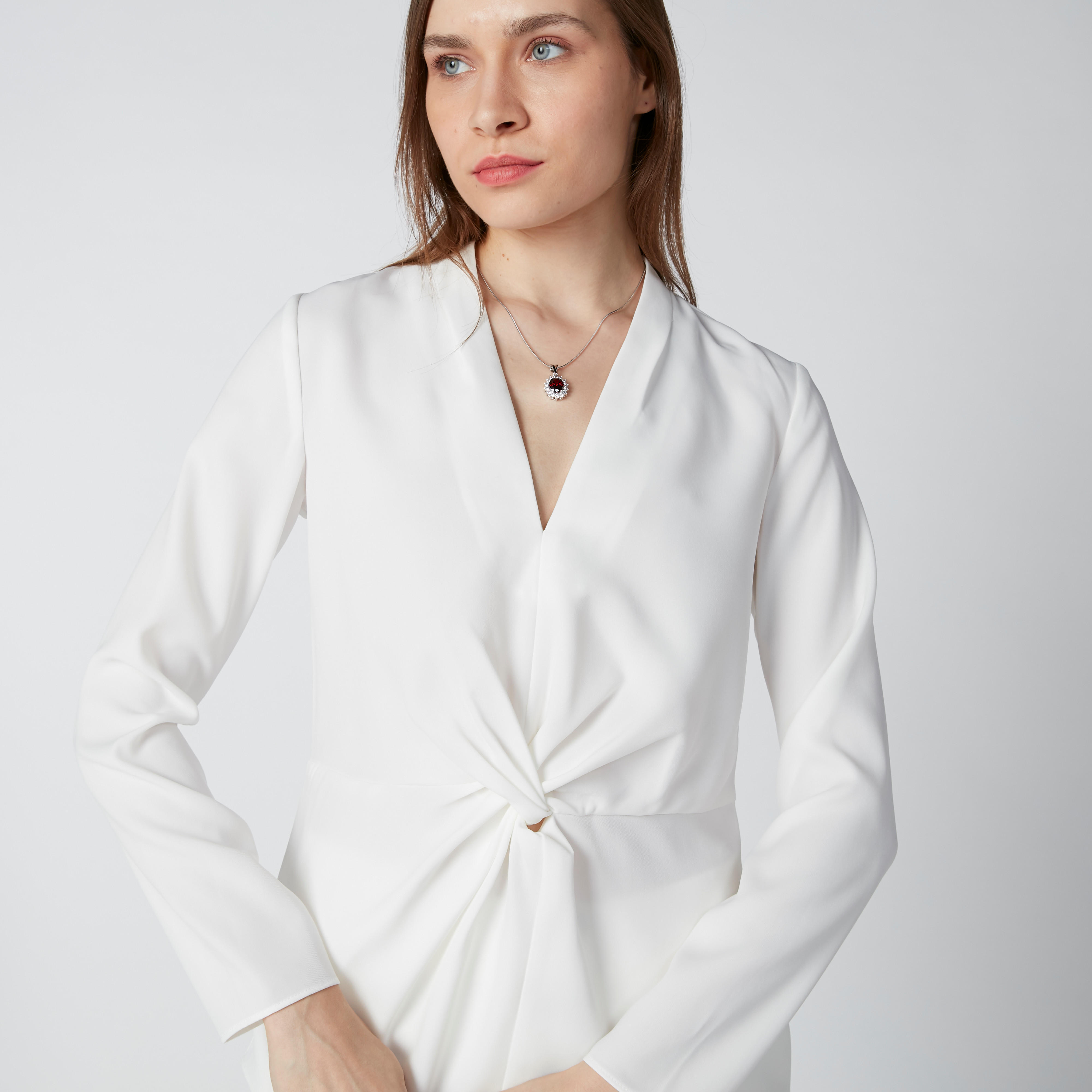 بلوزة بياقة V وأكمام طويلة من إيل-women-clothing-shirtsandblouses-blouses-image-5
