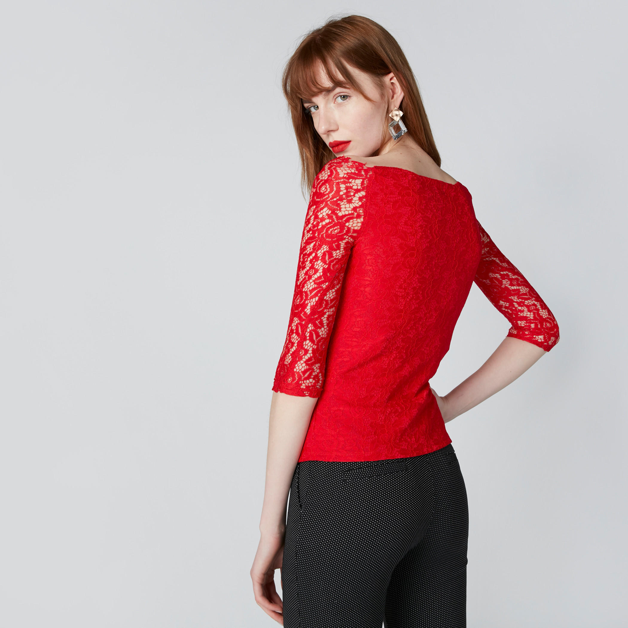 بلوزة دانتيل بياقة قارب من إيل-women-clothing-shirtsandblouses-blouses-image-2