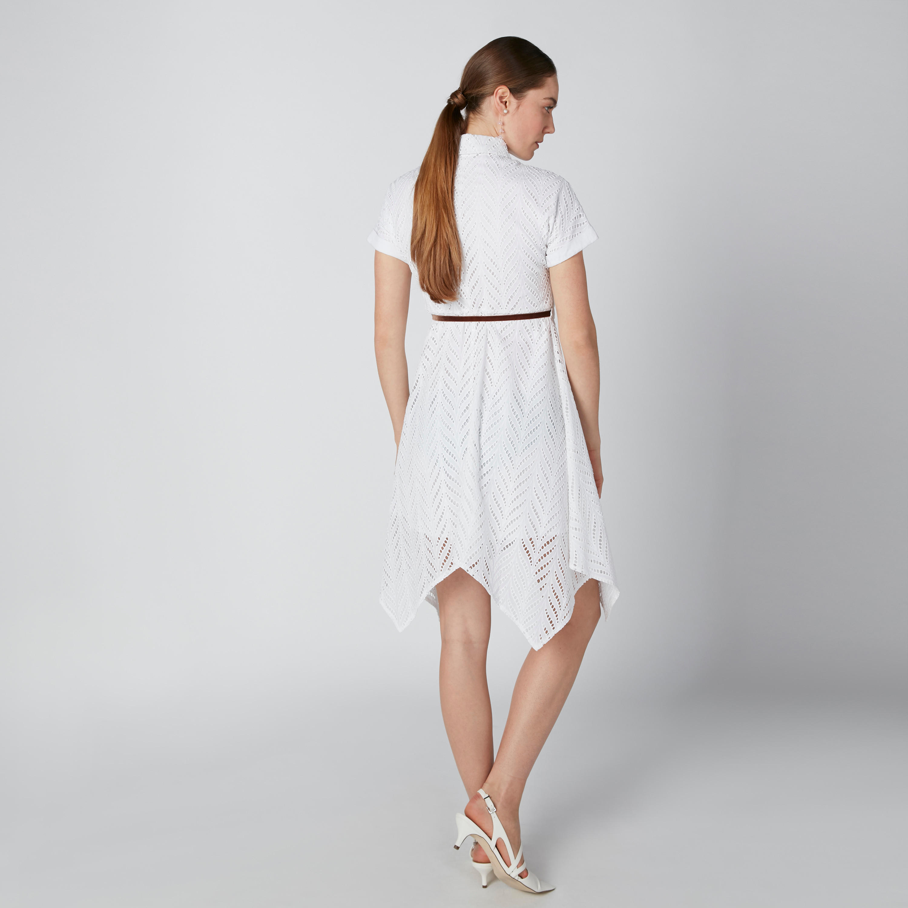 فستان دانتيل متوسط الطول بياقة عادية وحوّاف غير مستوية وحزام رباط من إيل-women-clothing-dresses-image-3