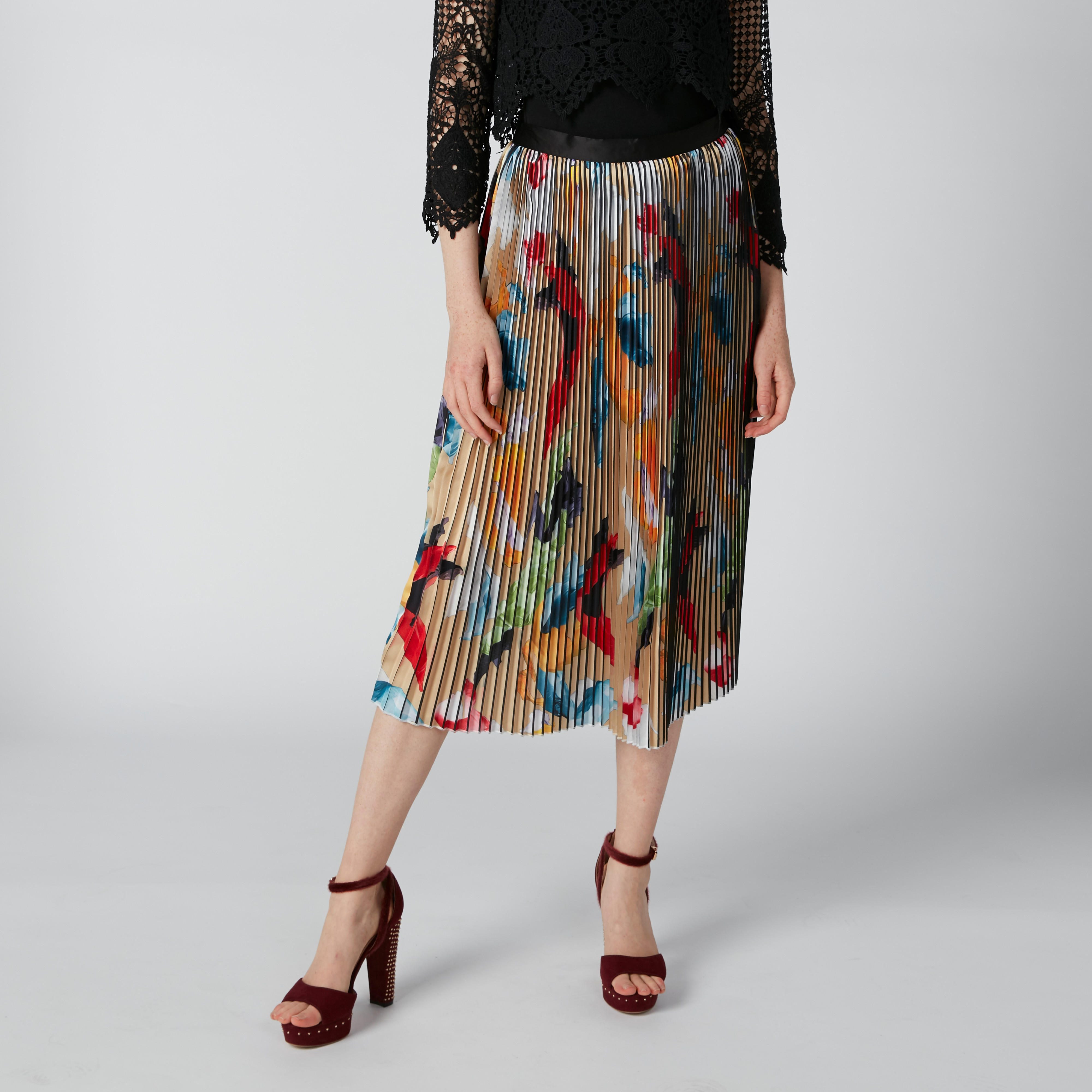تنورة إيه لاين متوسطة الطول بثنيات وطبعات من إيل-women-clothing-bottoms-skirts-image-1