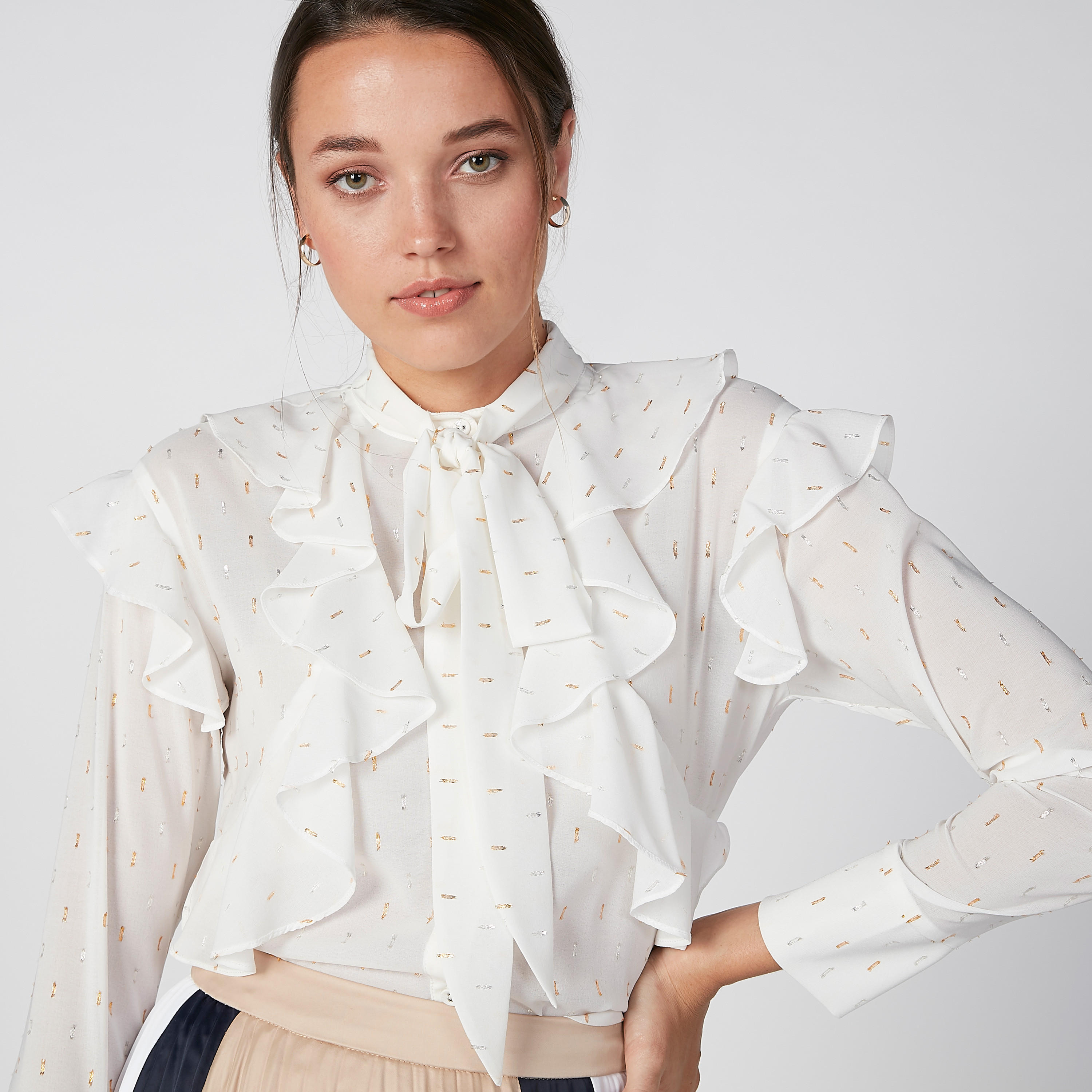 بلوزة بأكمام طويلة وتفاصيل كشكش وطبعات من إيل-women-clothing-shirtsandblouses-blouses-image-1