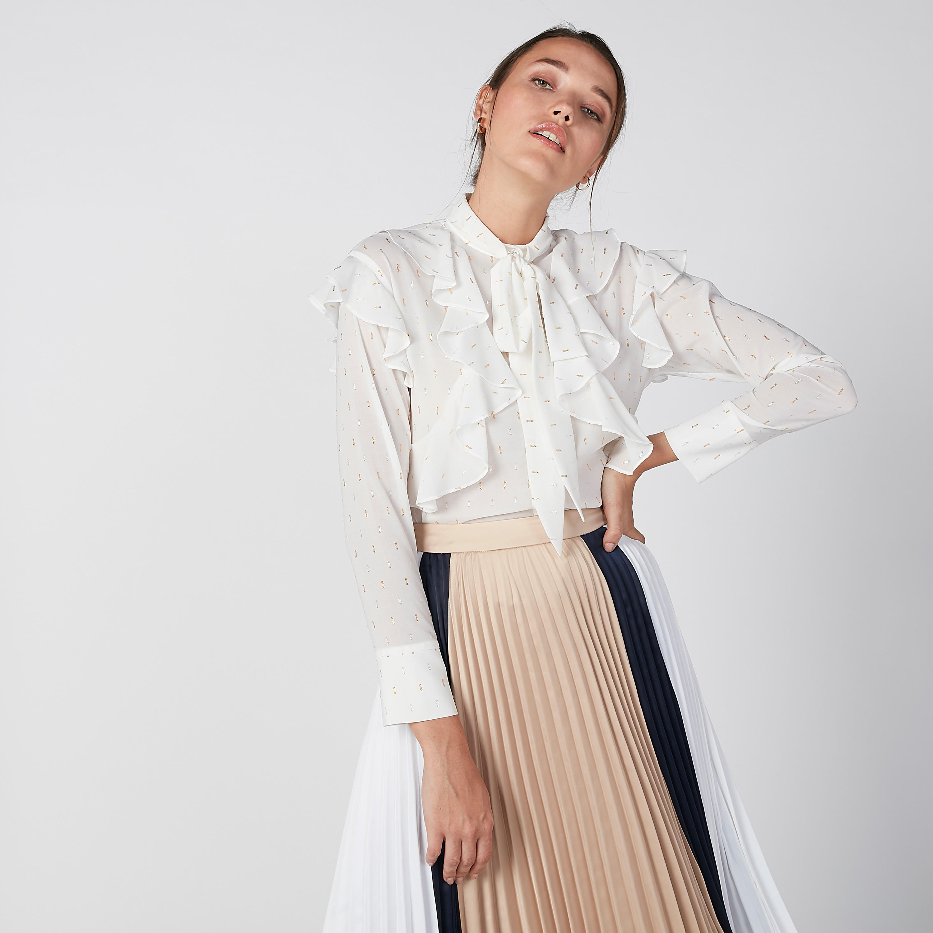 بلوزة بأكمام طويلة وتفاصيل كشكش وطبعات من إيل-women-clothing-shirtsandblouses-blouses-image-3
