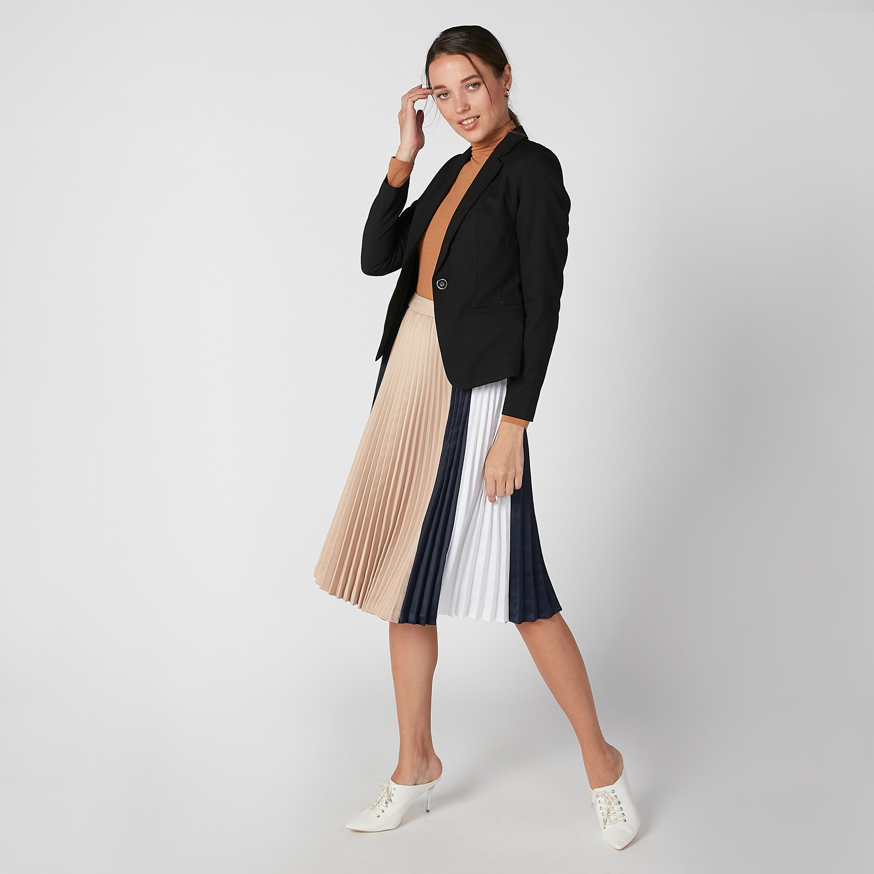 تنورة إيه لاين متوسطة الطول بخصر مطّاطي وثنيات من إيل-women-clothing-bottoms-skirts-image-1