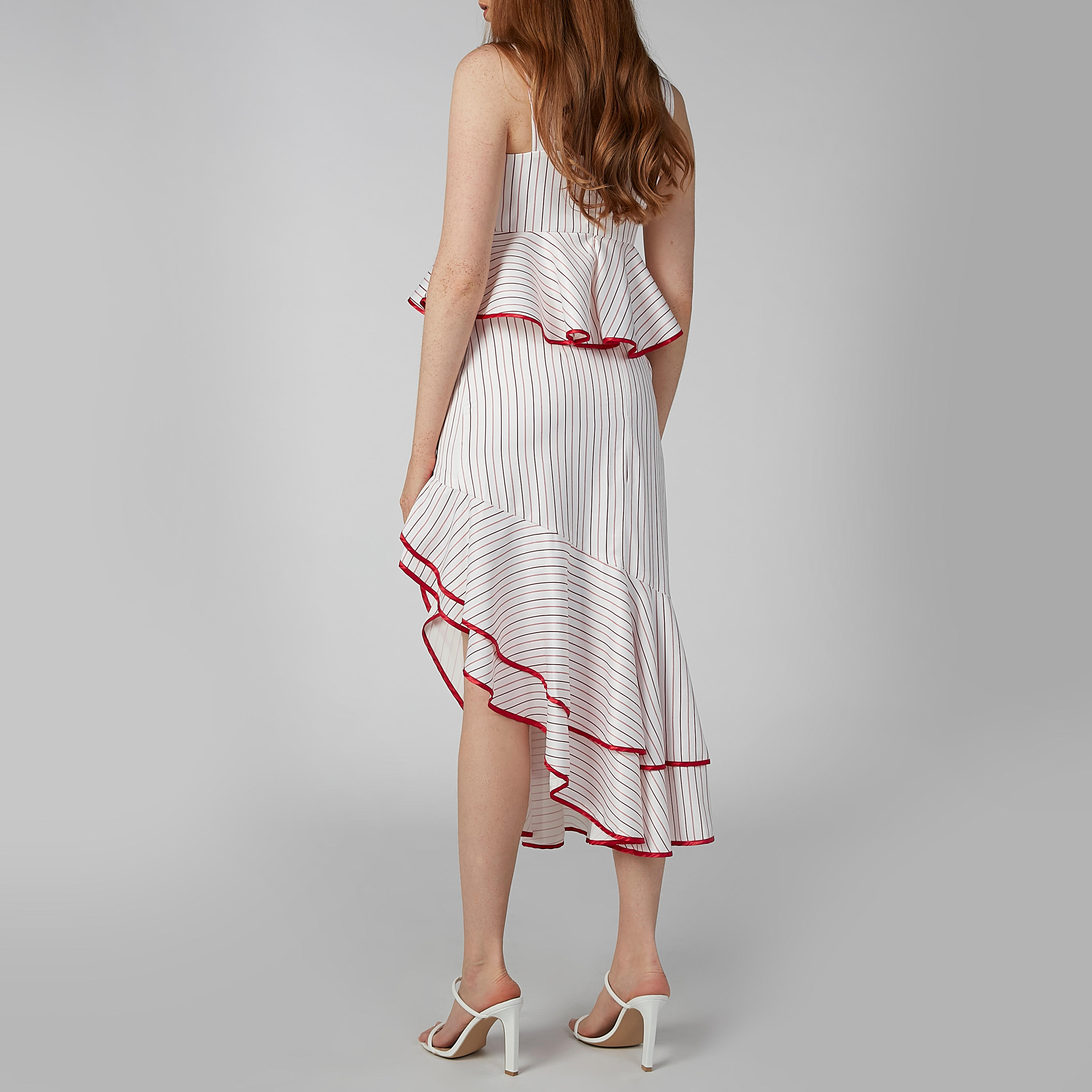 تنورة مقلّمة بحوّاف غير مستوية وتفاصيل كشكش من آيل-women-clothing-bottoms-skirts-image-4