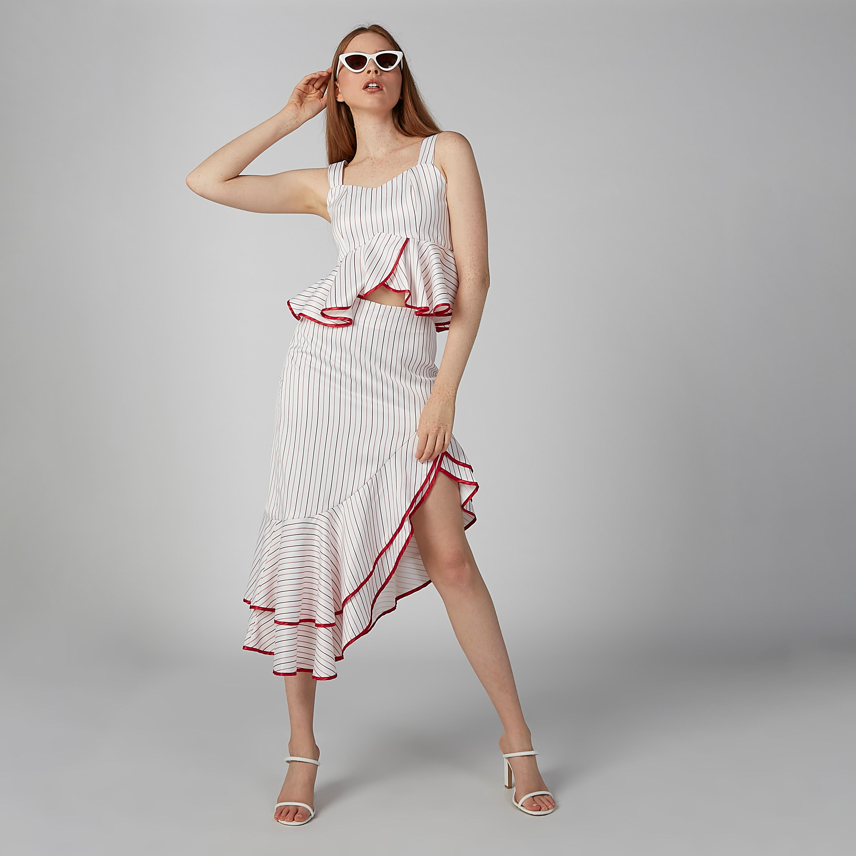 تنورة واسعة مخططة بخصر متوسط ونهايات غير متماثلة من آيل-women-clothing-bottoms-skirts-image-2