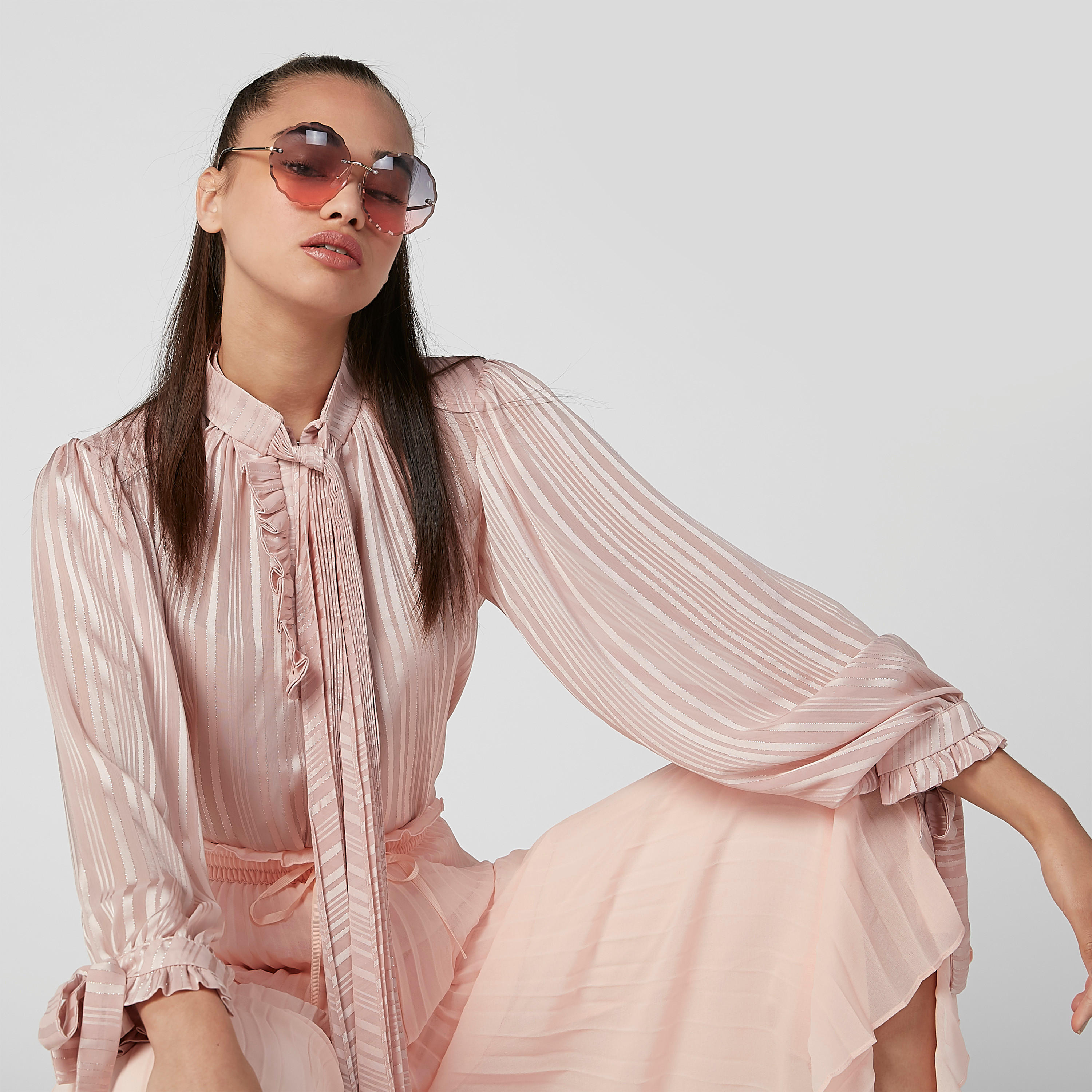 بلوزة مقلّمة بأكمام طويلة وأربطة من إيل-women-clothing-shirtsandblouses-blouses-image-3