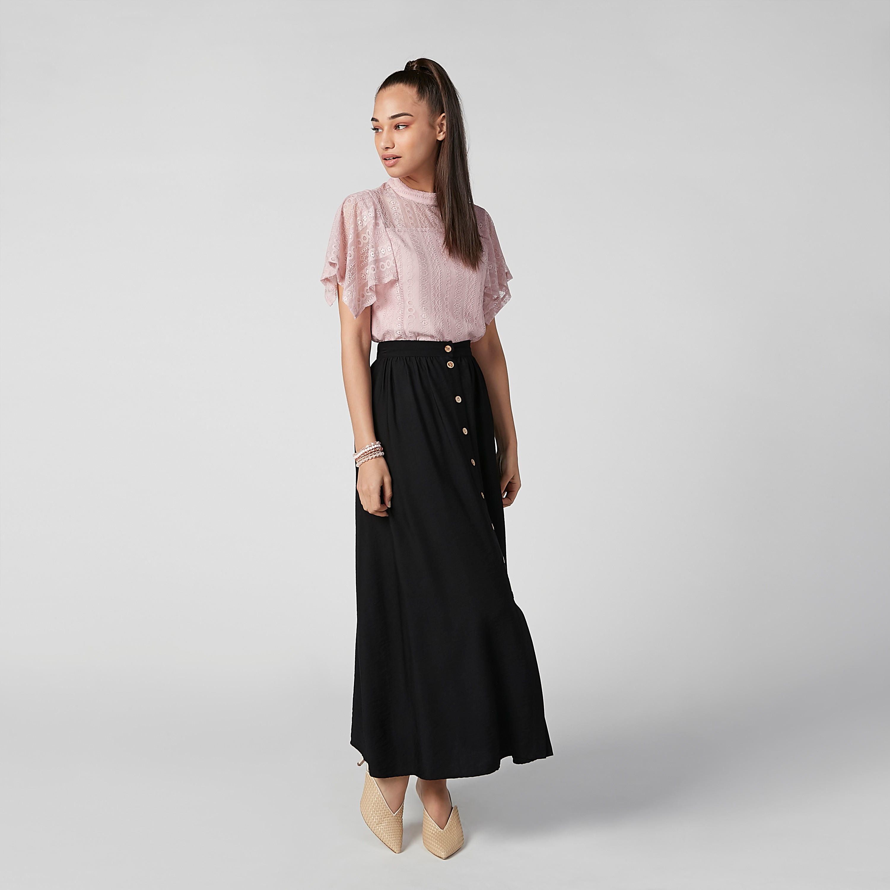 بلوزة بارزة الملمس بياقة عالية وأكمام واسعة من إيل-women-clothing-shirtsandblouses-blouses-image-1