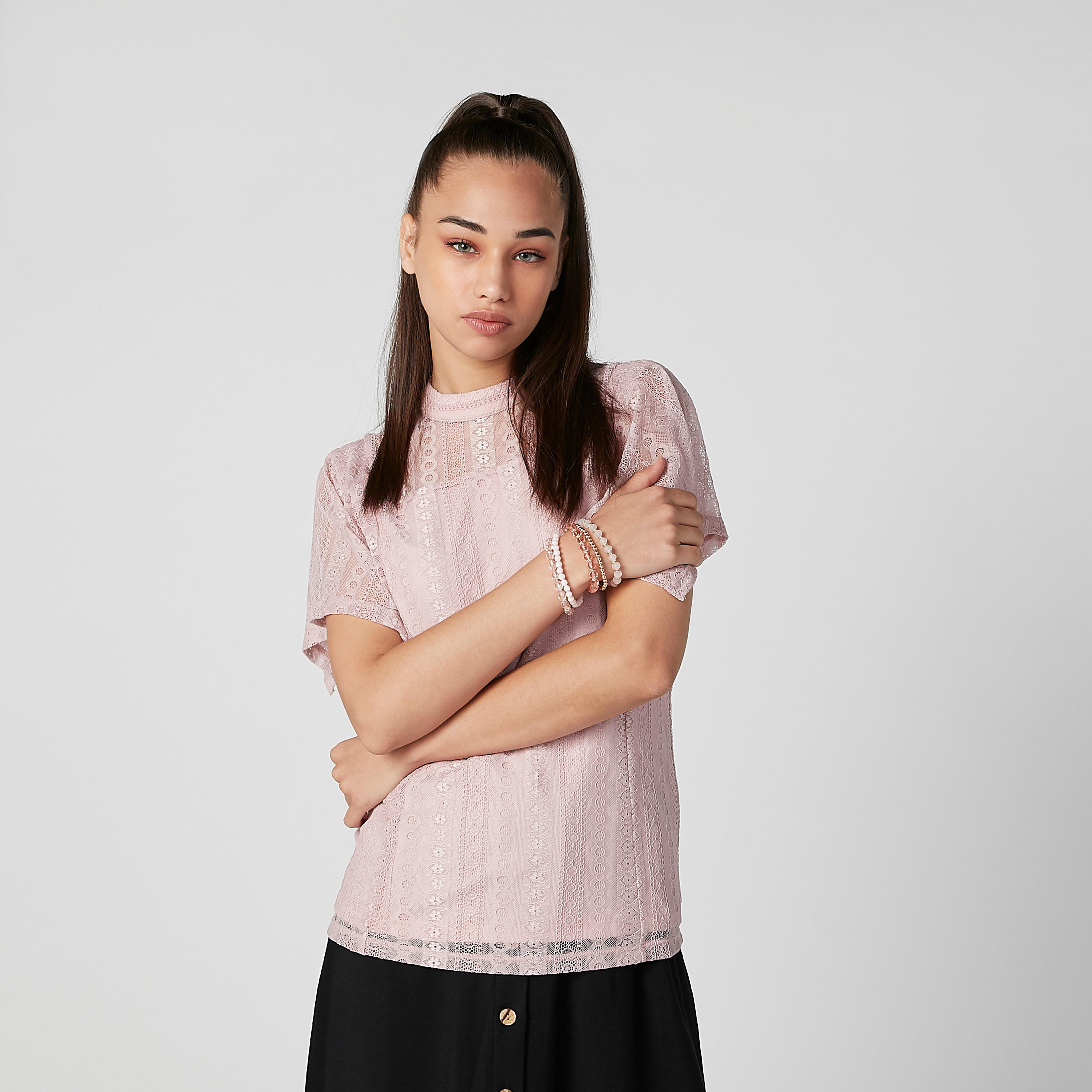 بلوزة بارزة الملمس بياقة عالية وأكمام واسعة من إيل-women-clothing-shirtsandblouses-blouses-image-2
