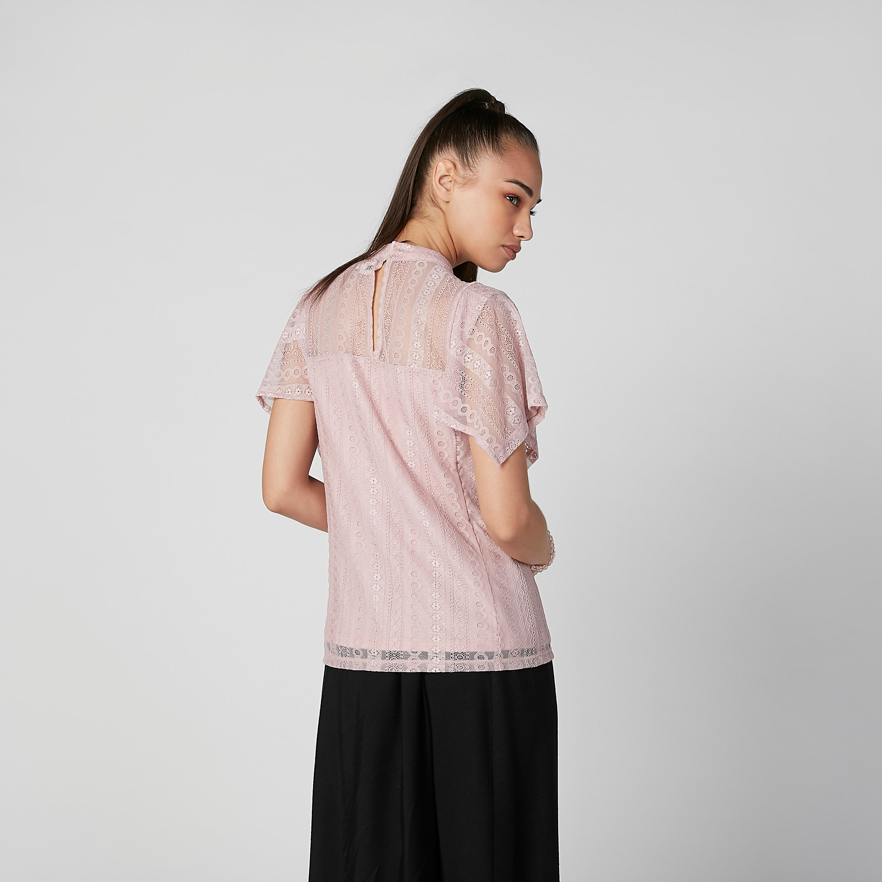 بلوزة بارزة الملمس بياقة عالية وأكمام واسعة من إيل-women-clothing-shirtsandblouses-blouses-image-5