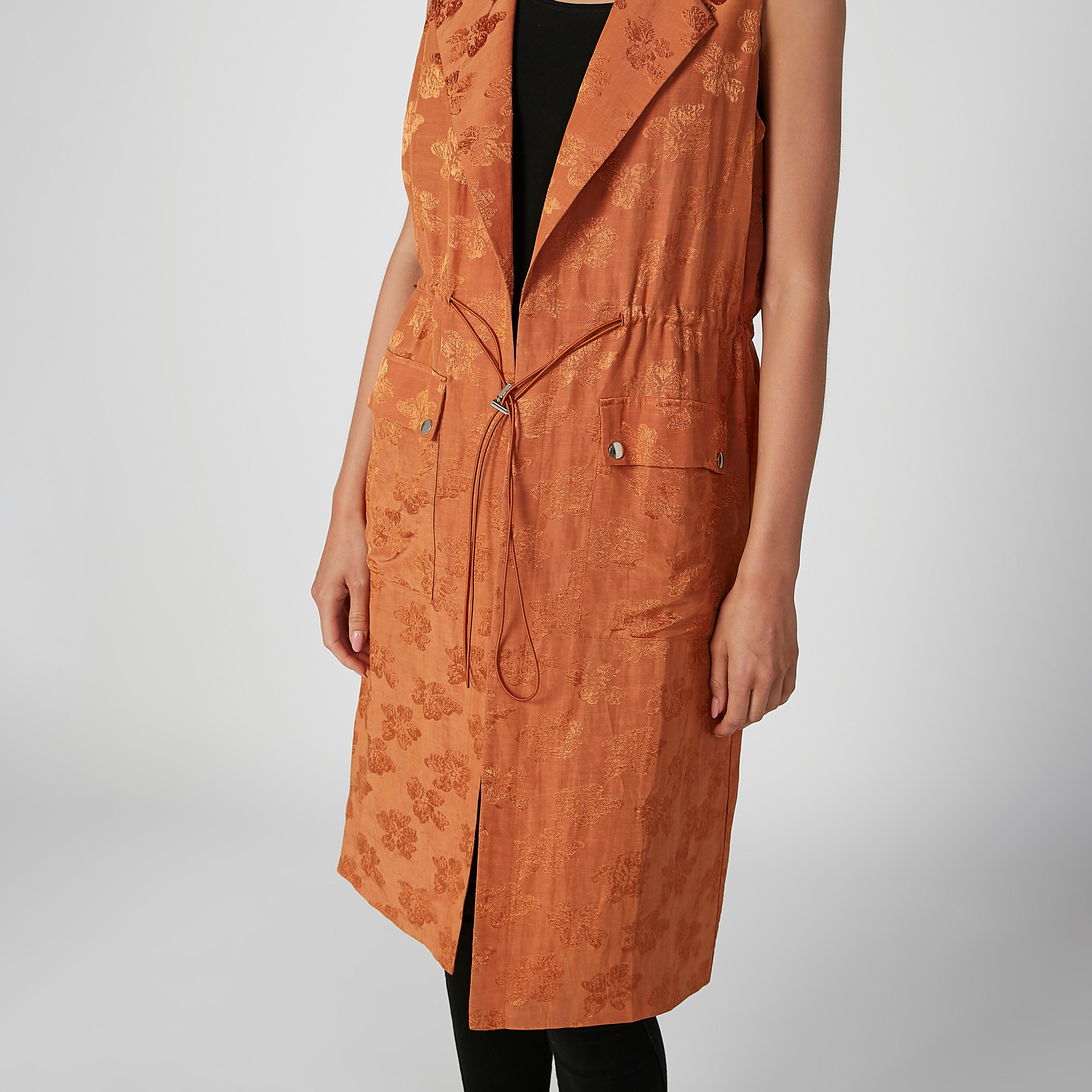 جاكيت دون أكمام بجيوب بطيّة وطبعات من إيل-women-winterwear-coatsandjackets-jackets-image-3