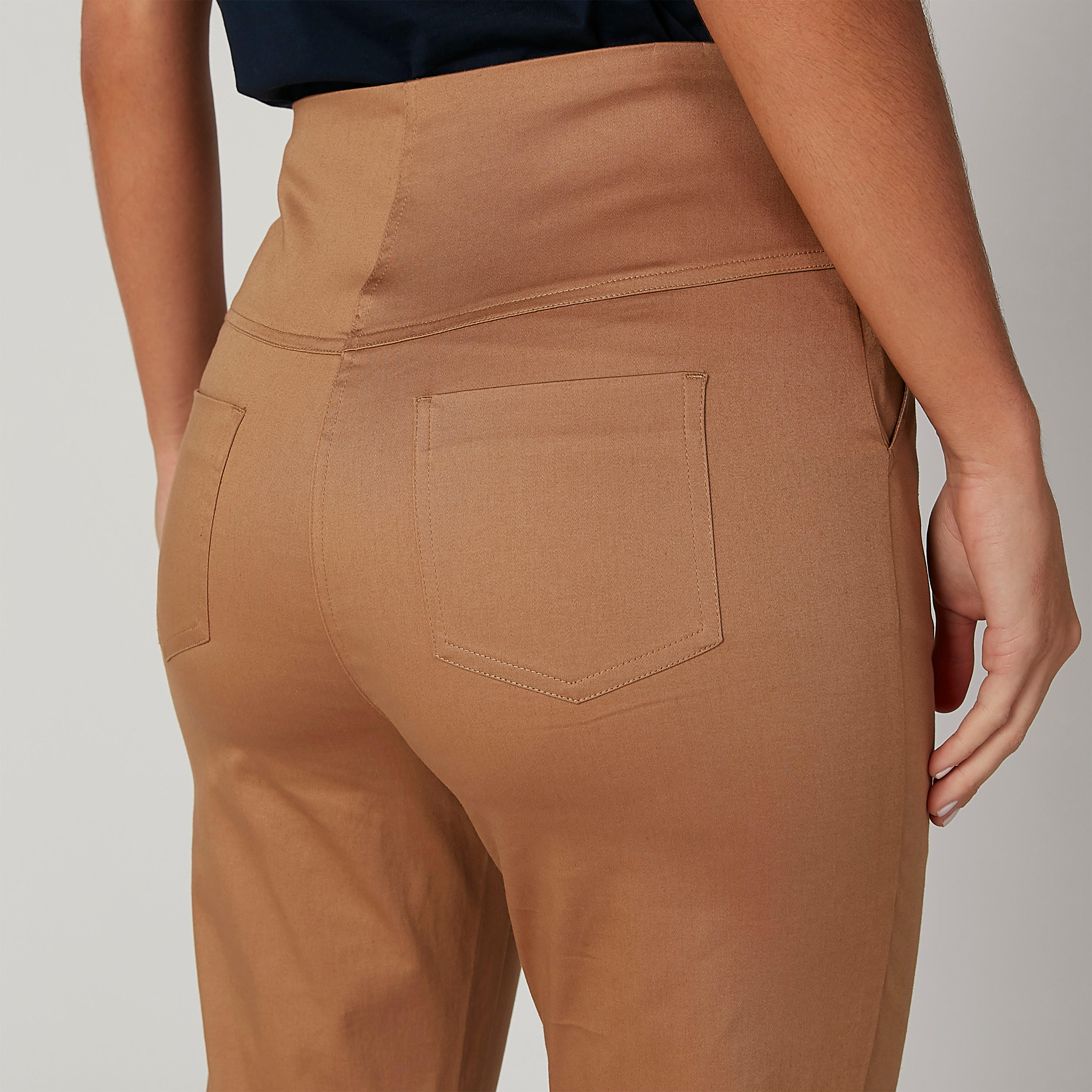 بنطلون سادة بخصر متوسط الارتفاع وجيوب من إيل-women-clothing-bottoms-trousers-image-5