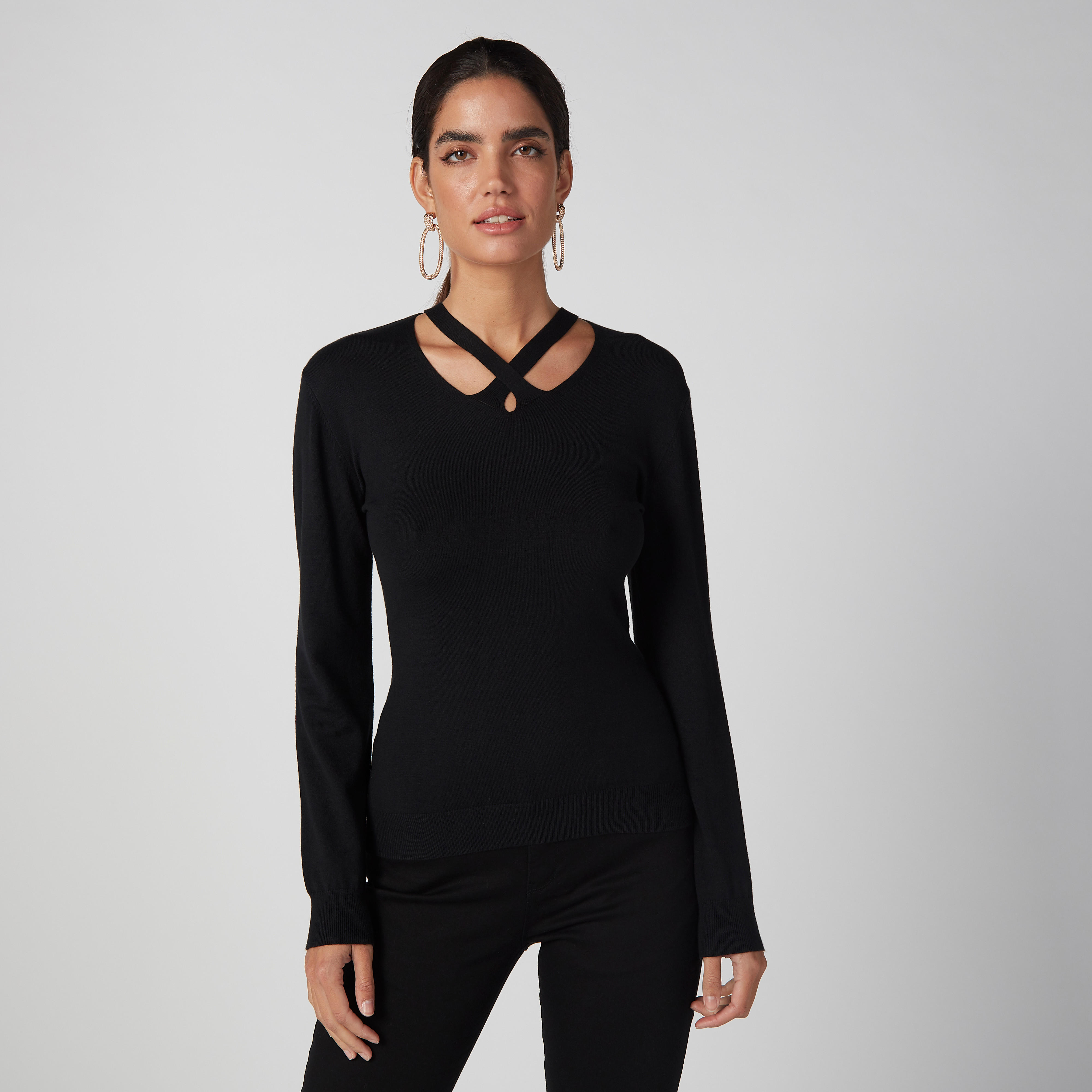 بلوزة سادة بياقة V وأكمام طويلة من إيل-women-clothing-shirtsandblouses-blouses-image-4