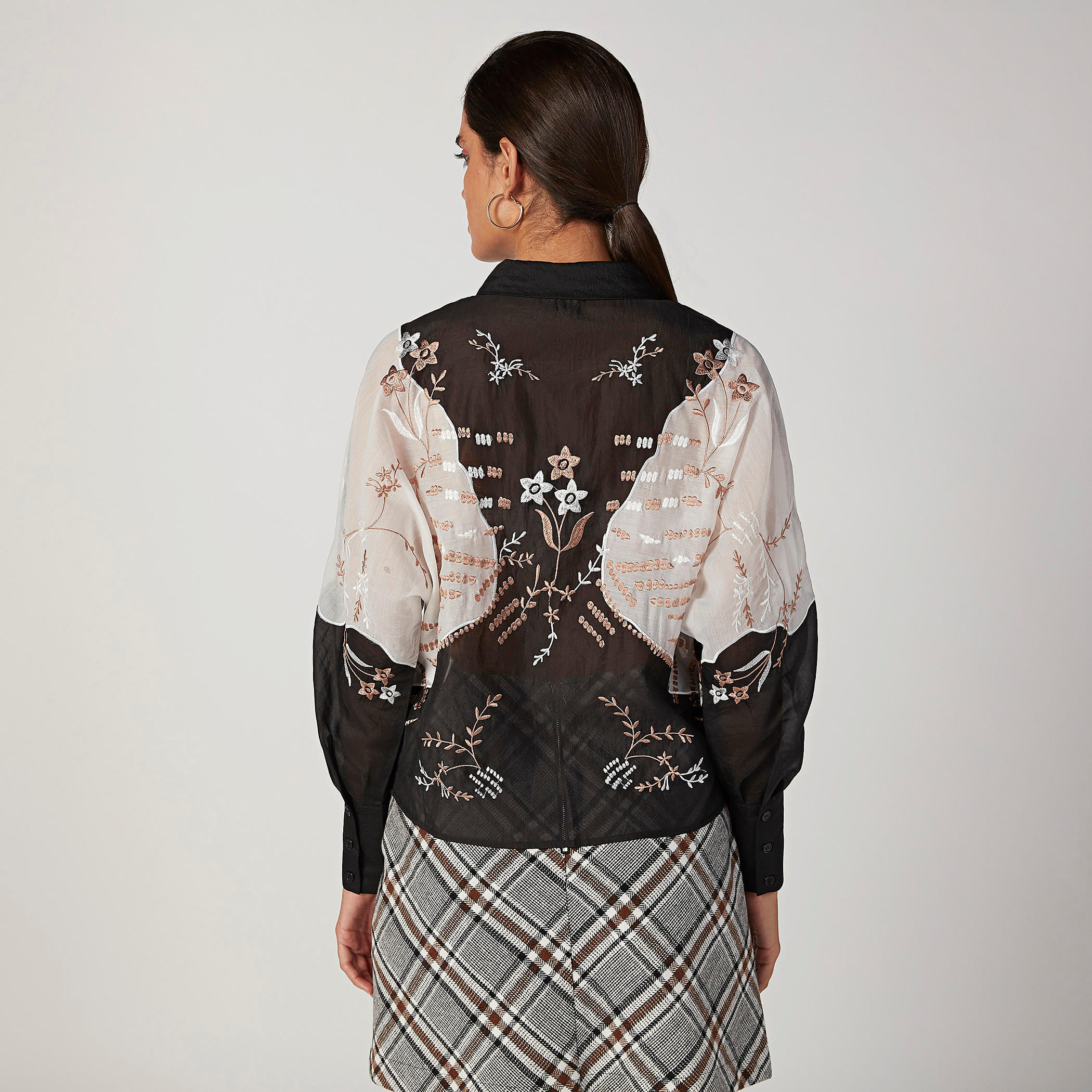 قميص مطرّز بأكمام طويلة من إيل-women-clothing-shirtsandblouses-shirts-image-4