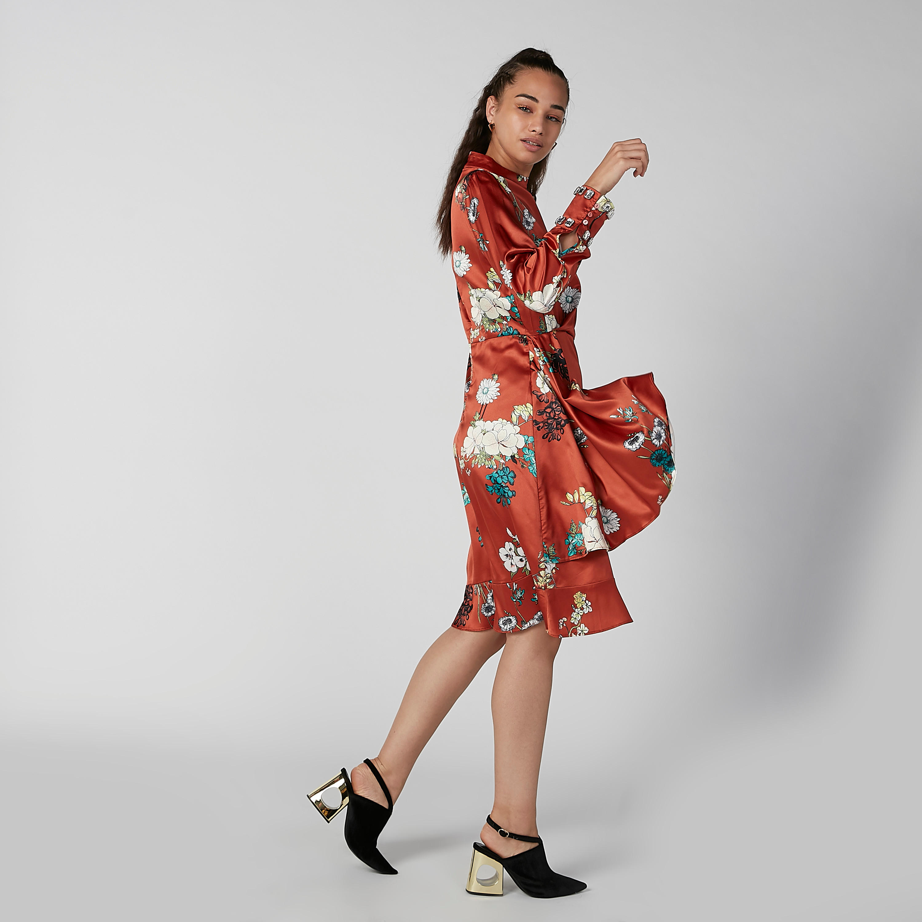 فستان ميدي إيه لاين بياقة عالية وأكمام طويلة وطبعات من إيل-women-clothing-dresses-image-4