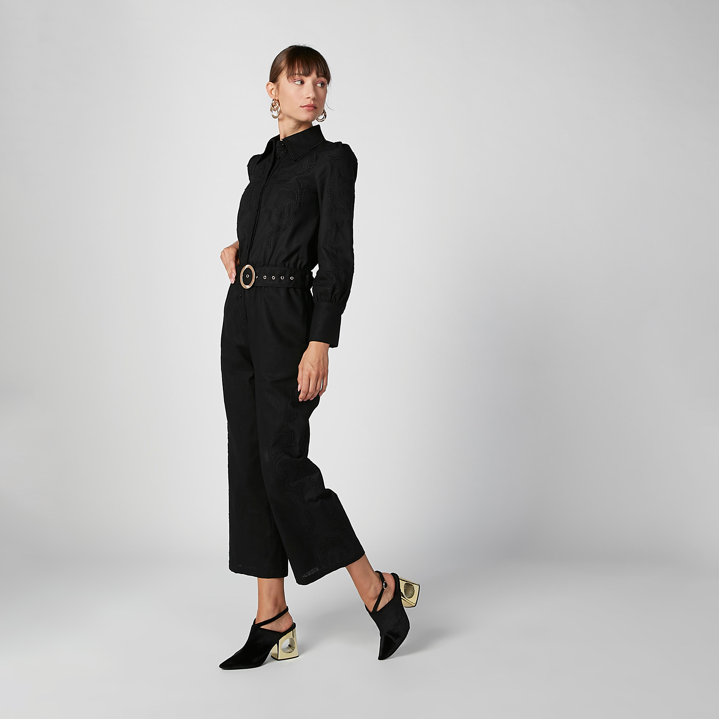 جمبسوت بارز الملمس بأكمام بيشوب من إيل-women-clothing-jumpsuits-image-2