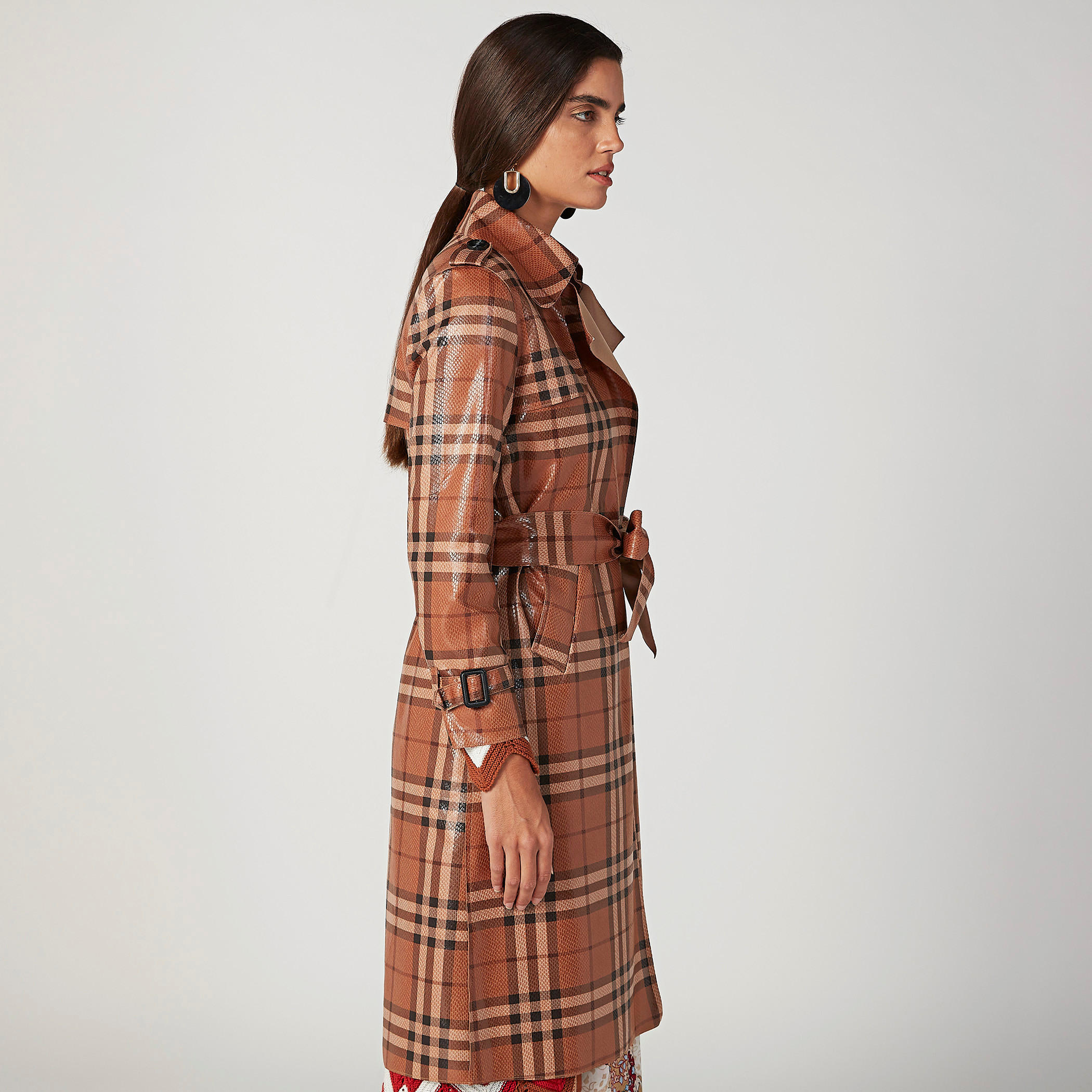معطف كاروهات بقصّة مستقيمة وجيوب من إيل-women-clothing-coatsandjackets-coats-image-5