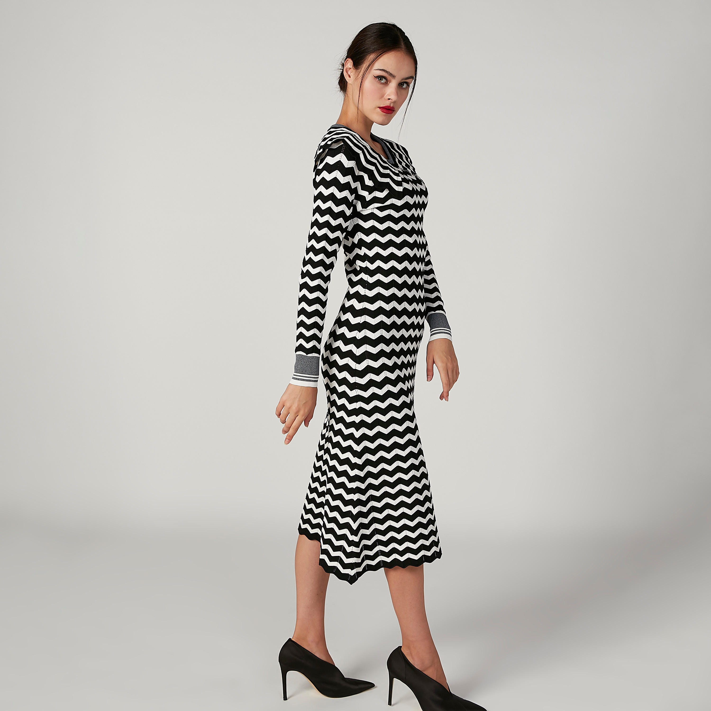 فستان ميدي إيه لاين مقلّم بياقة مستديرة وأكمام طويلة من إيل-women-clothing-dresses-image-4