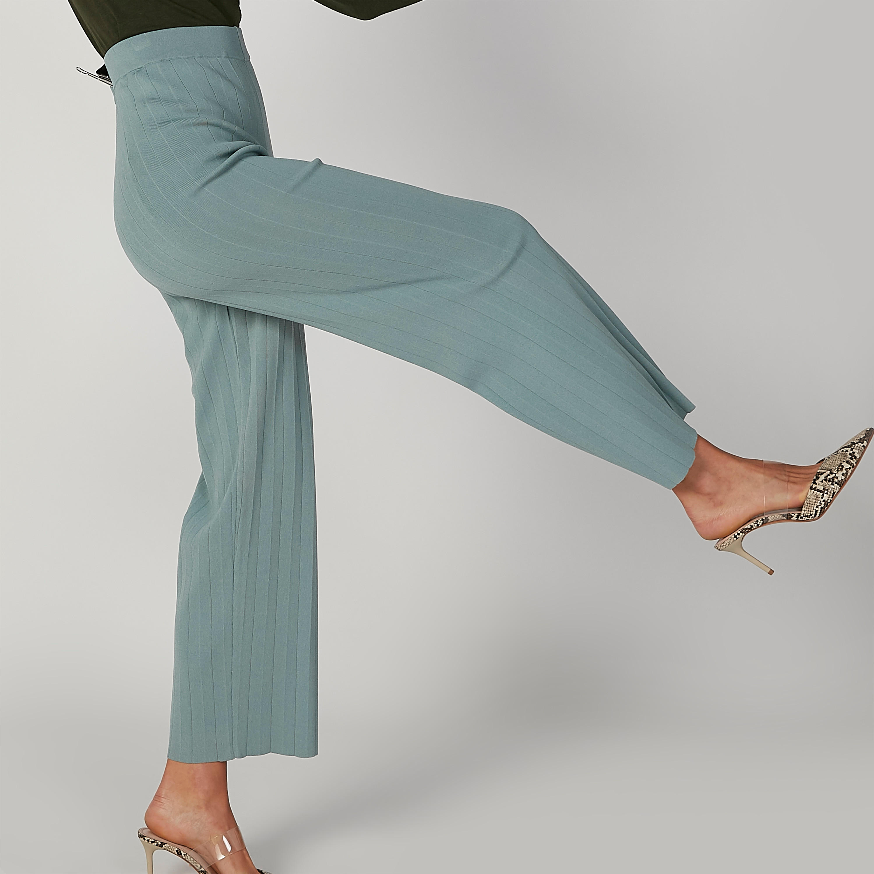 بنطلون بالازو بارز الملمس بقصّة واسعة وخصر مطاطي من إيل-women-clothing-bottoms-trousers-image-3