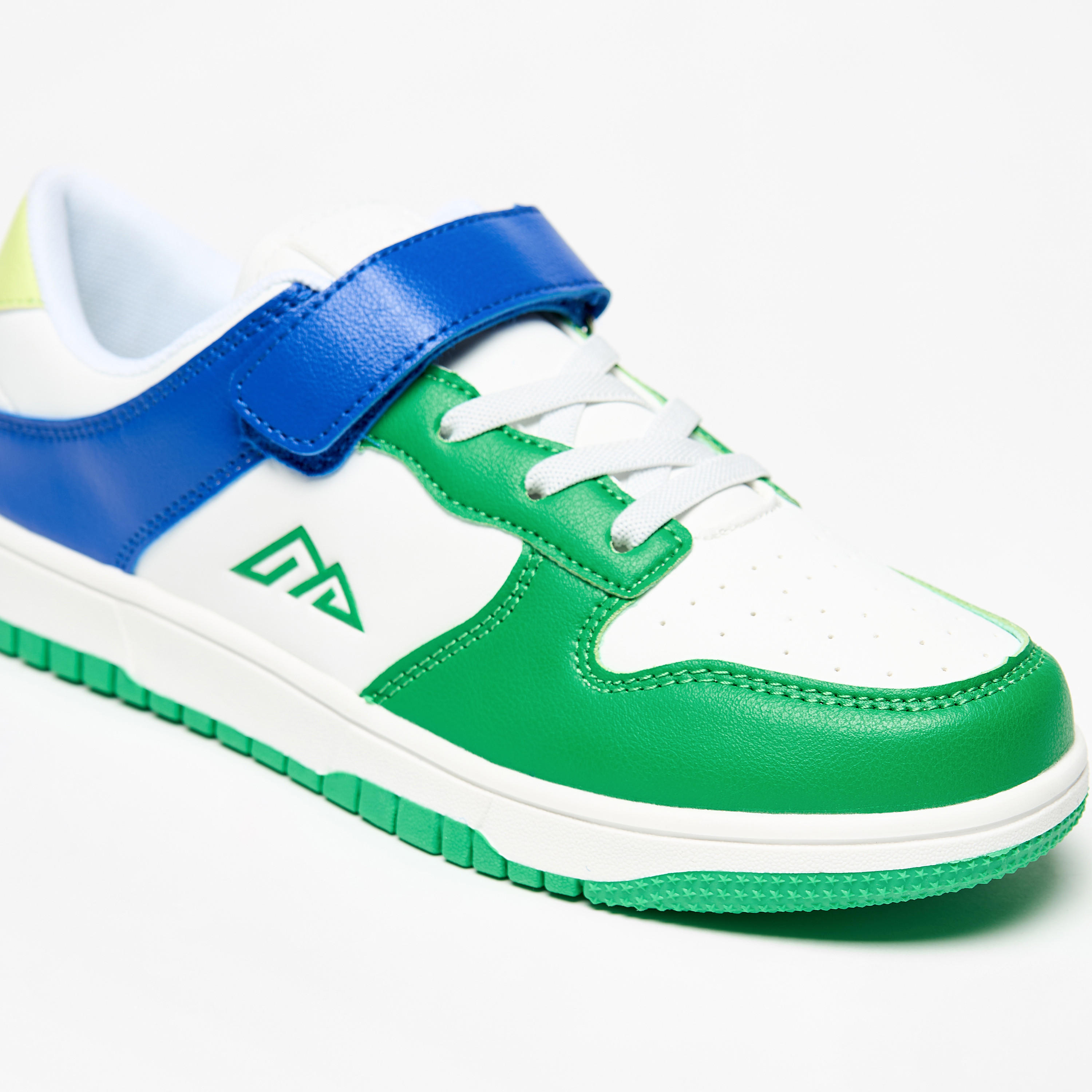 Oaklan by Shoexpress Kids Panelled Sneakers with Hook and Loop Closure-boys-shoes-sneakers-image-5