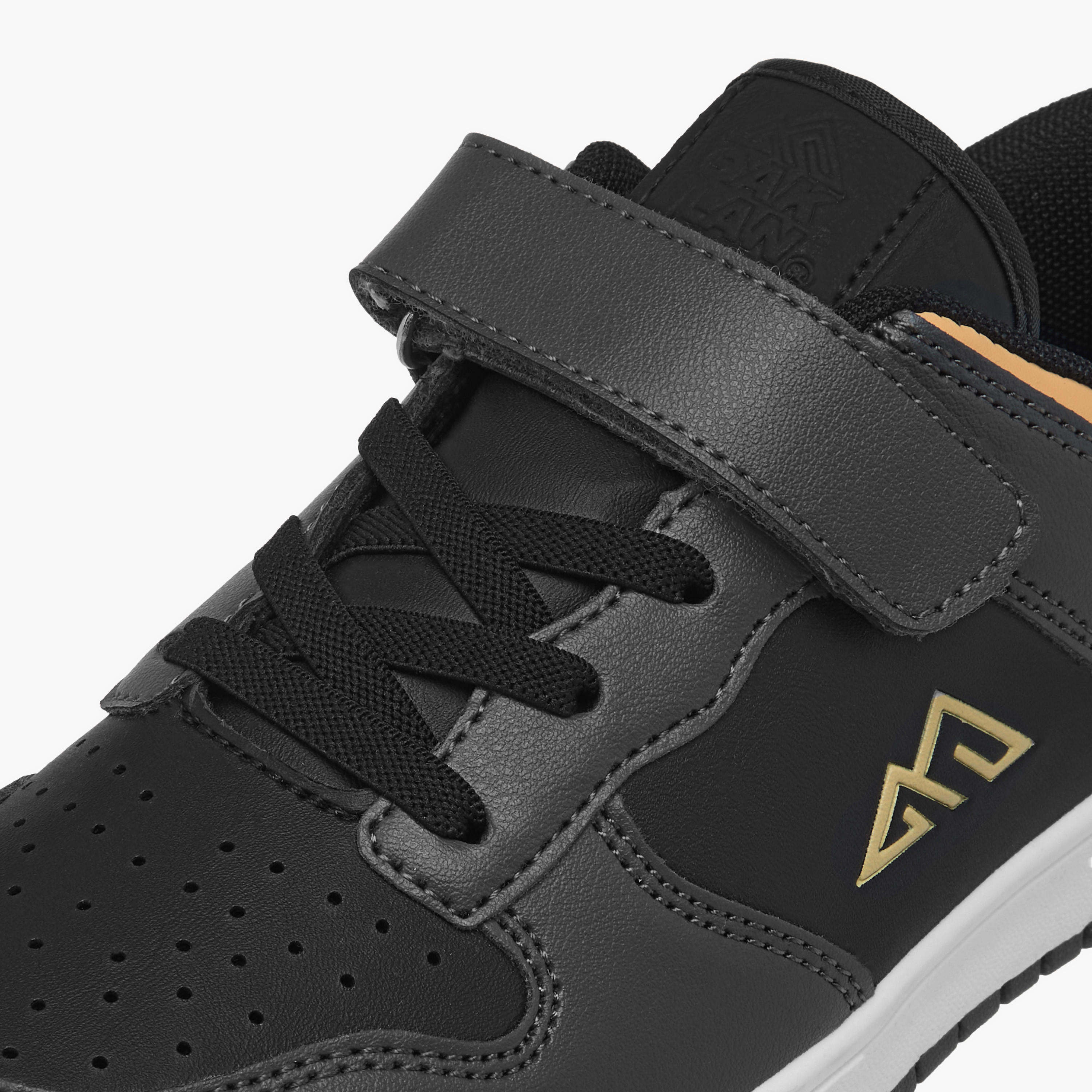 Oaklan by Shoexpress Kids Panelled Sneakers with Hook and Loop Closure-boys-shoes-schoolshoes-image-4