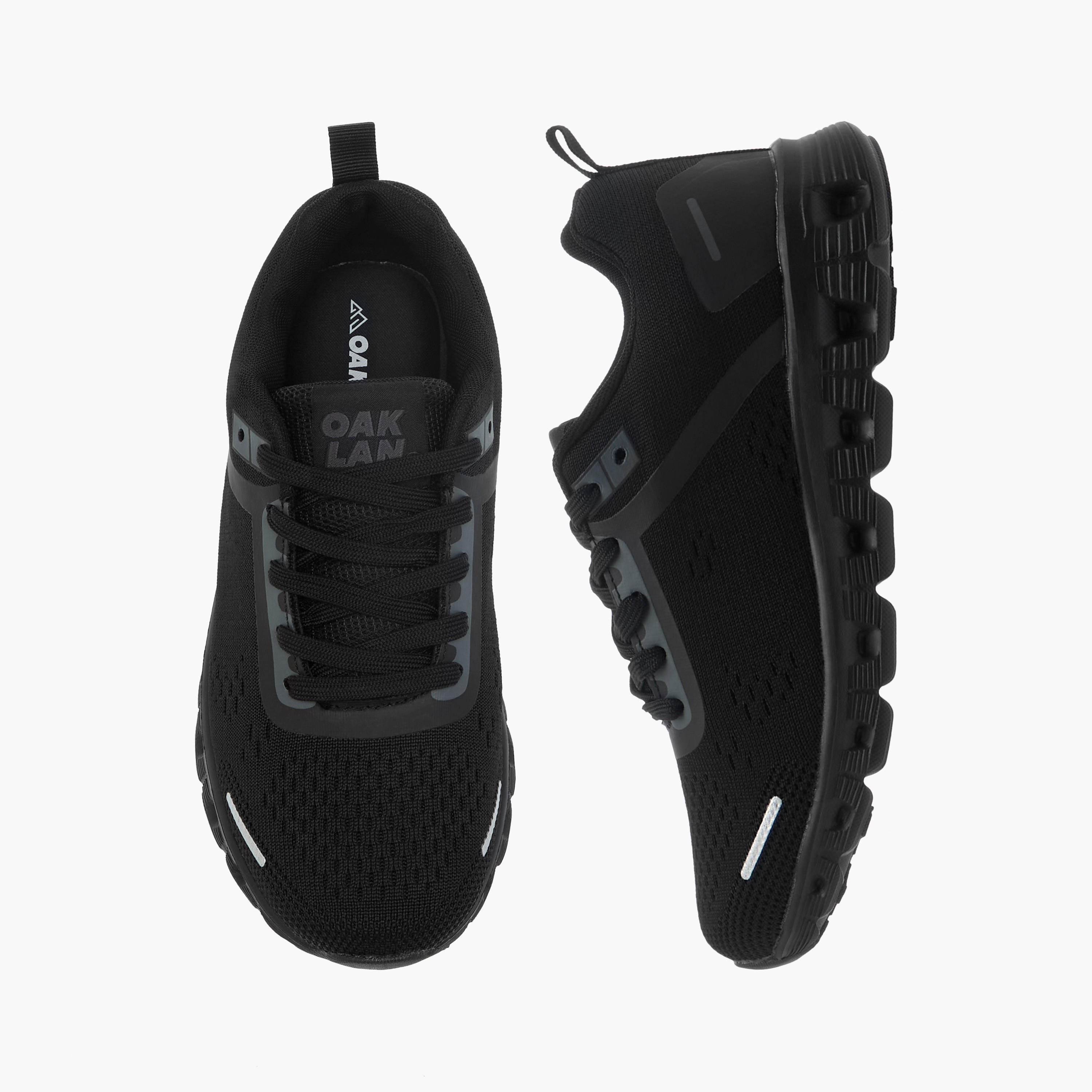 حذاء رياضي بارز الملمس برباط إغلاق من أوكلان من شو أكسبريس-sports-women-shoes-image-1