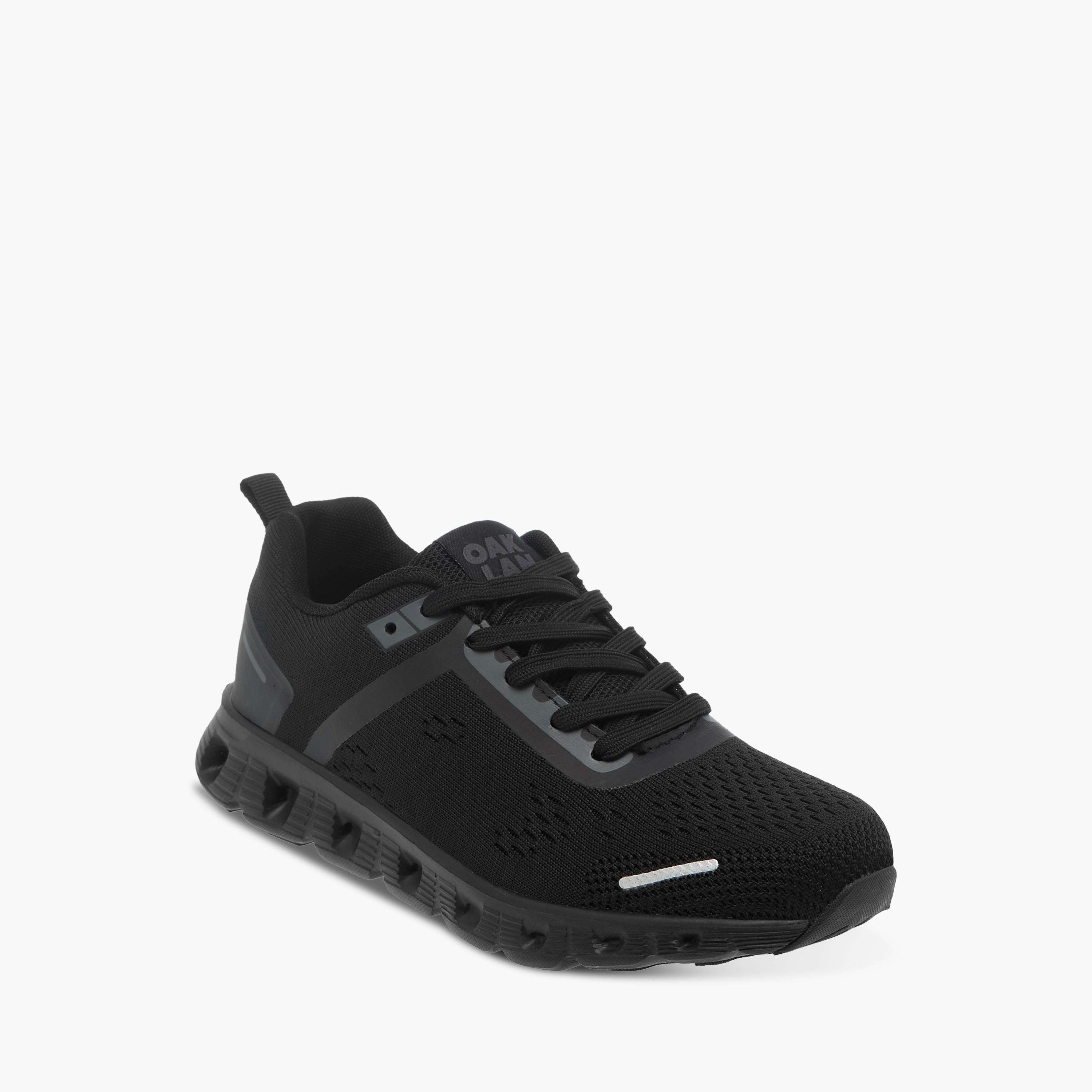حذاء رياضي بارز الملمس برباط إغلاق من أوكلان من شو أكسبريس-sports-women-shoes-image-2