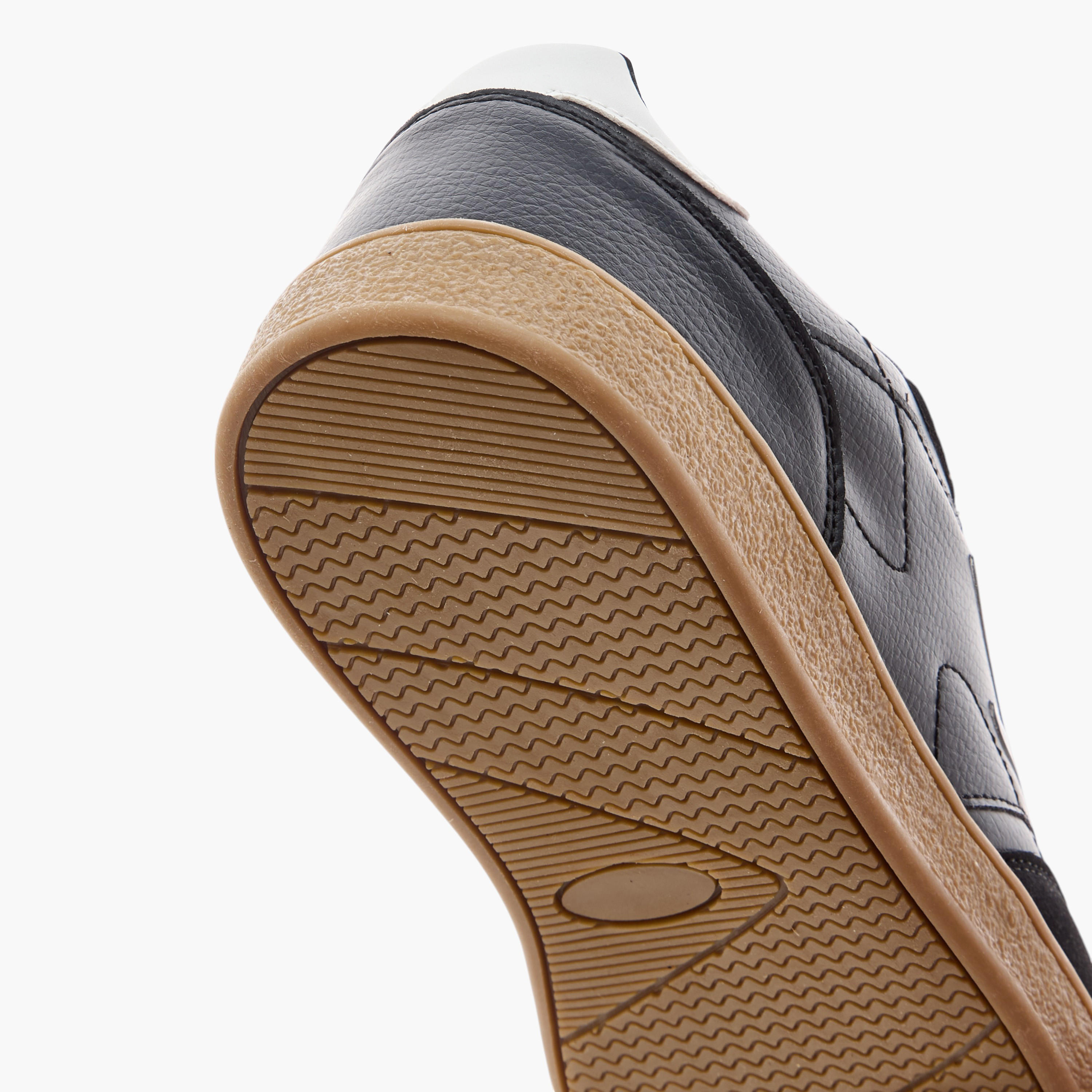 حذاء سنيكرز بألواح ورباط من داش-men-shoes-sneakers-image-5