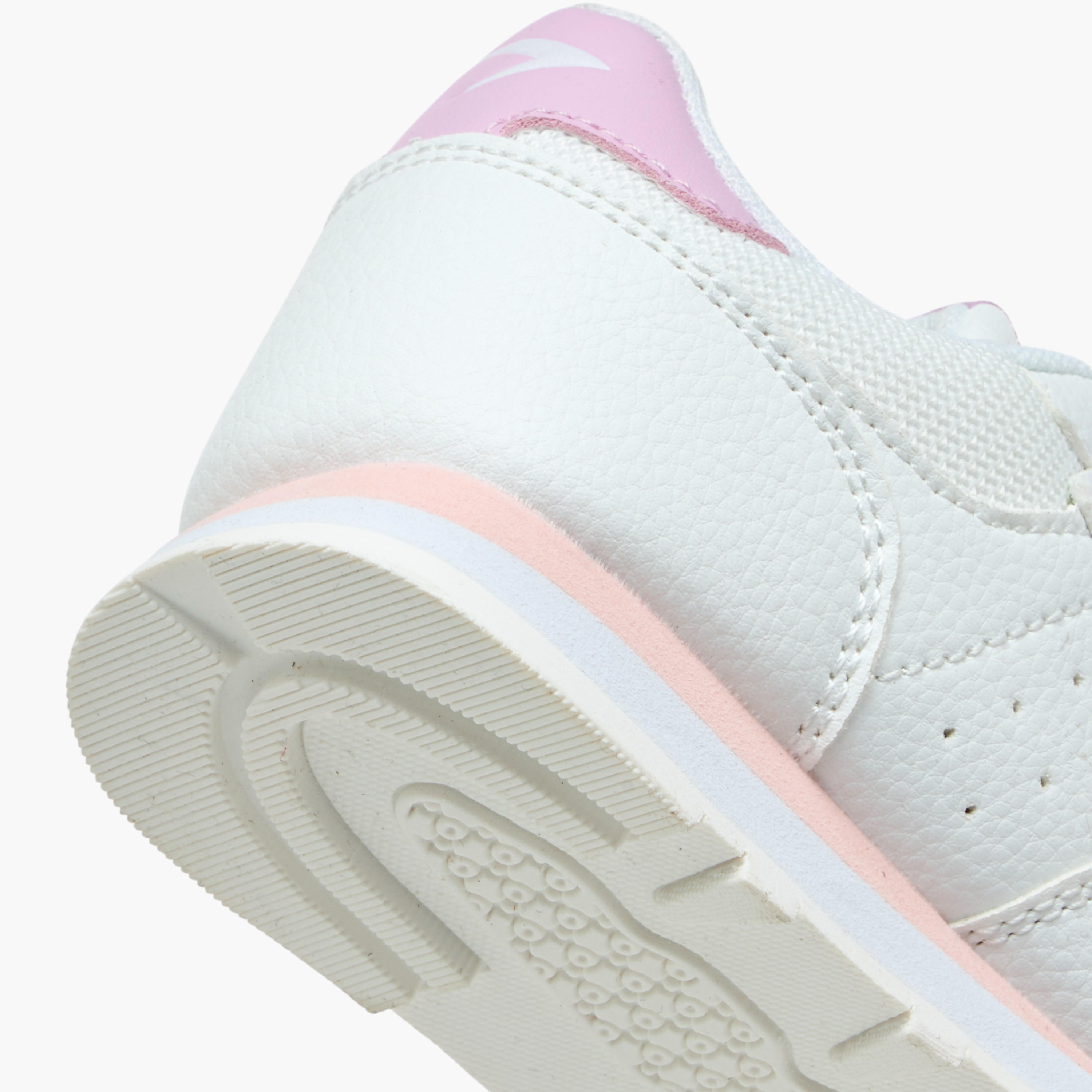 حذاء سنيكرز بألواح وشريط إغلاق من داش-girls-shoes-sneakers-image-5