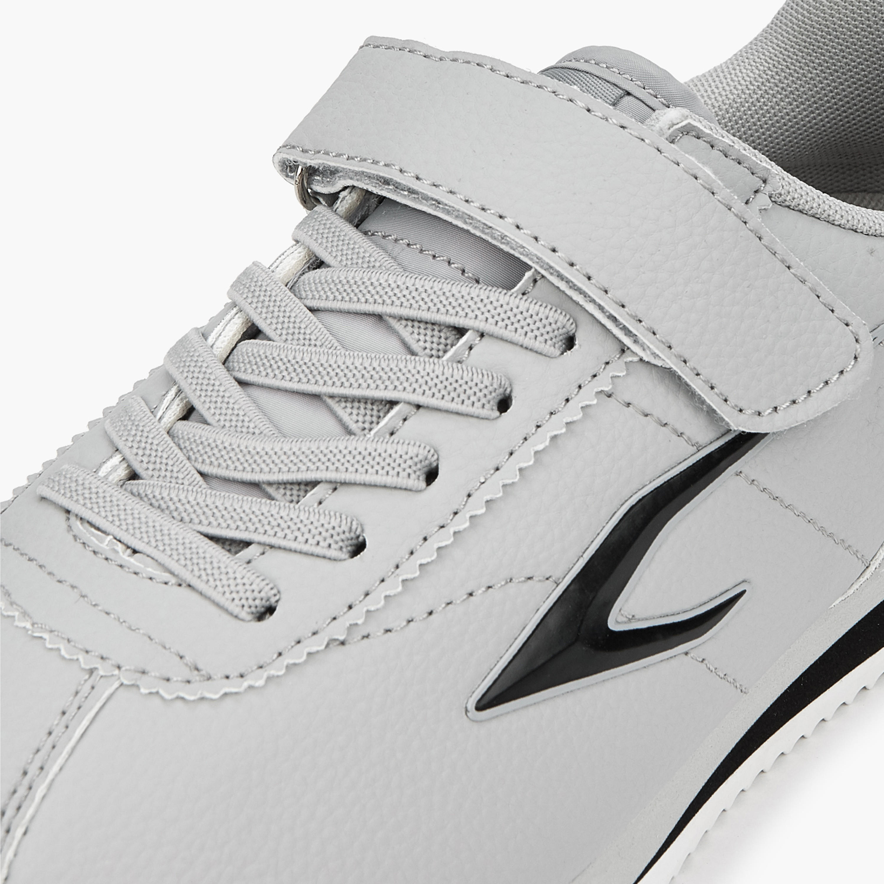Dash Panelled Sneakers with Hook and Loop Closure-boys-shoes-sports-image-5