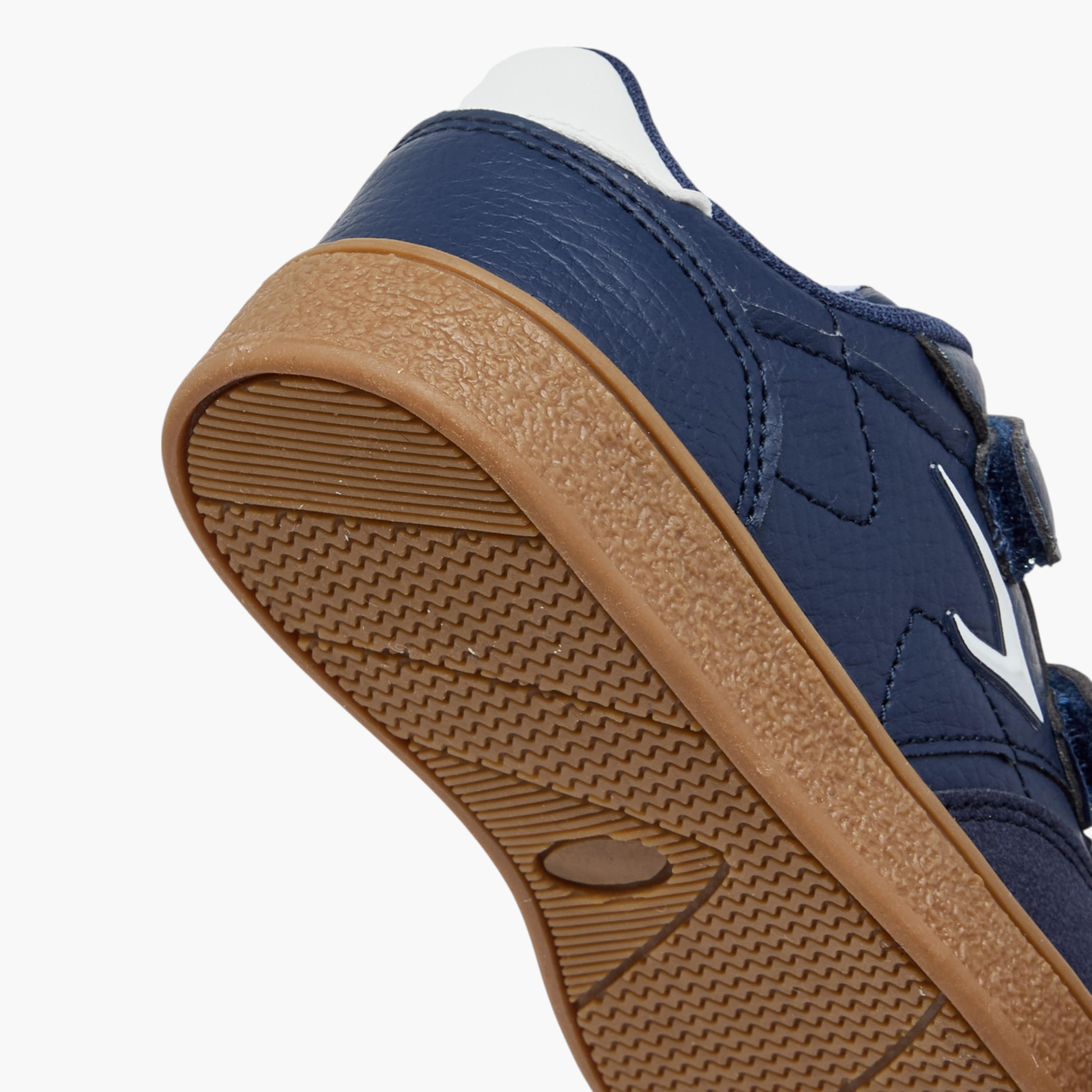 Dash Logo Detail Sneakers with Hook and Loop Closure-boys-shoes-sneakers-image-5