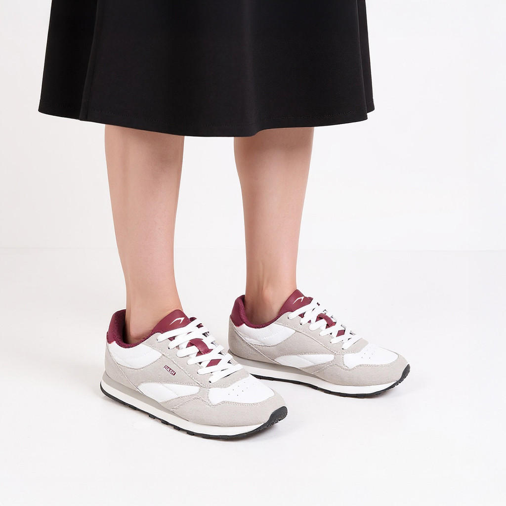 Dash Panelled Sneakers with Lace-Up Closure-women-shoes-sneakers-image-2