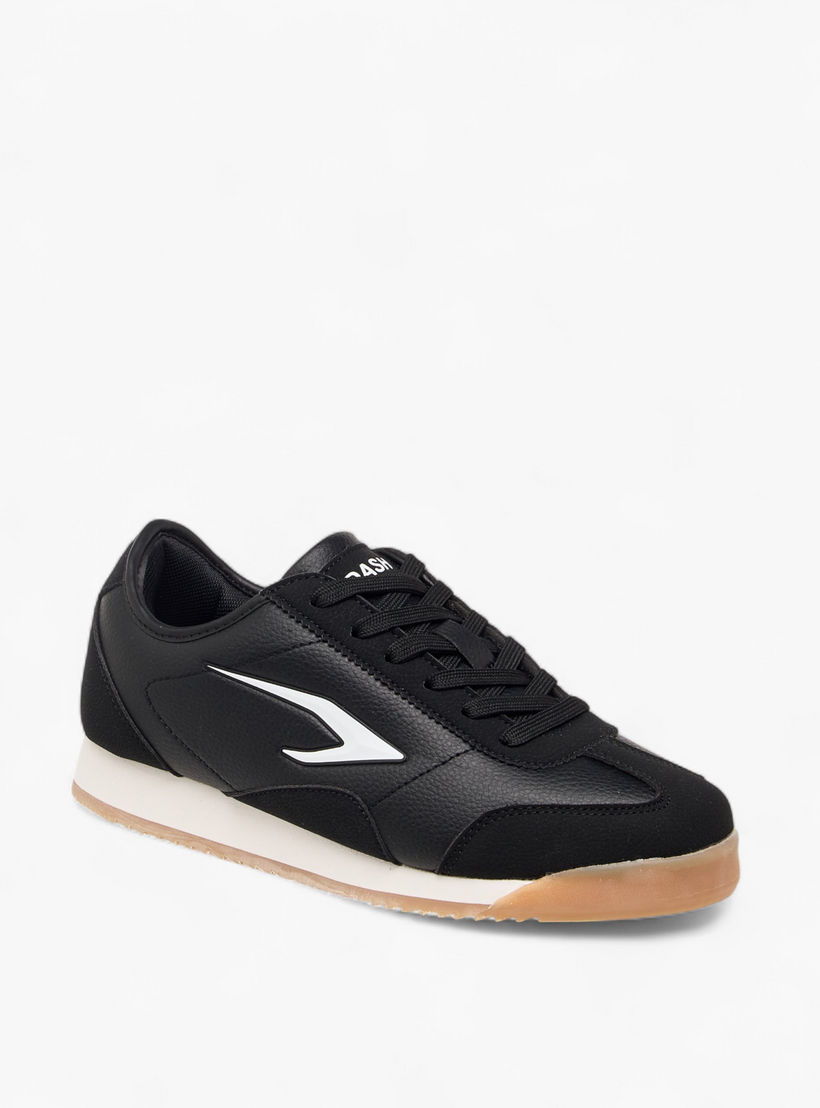 حذاء سنيكرز بطبعات شعار ورباط إغلاق من داش-women-shoes-sneakers-image-3