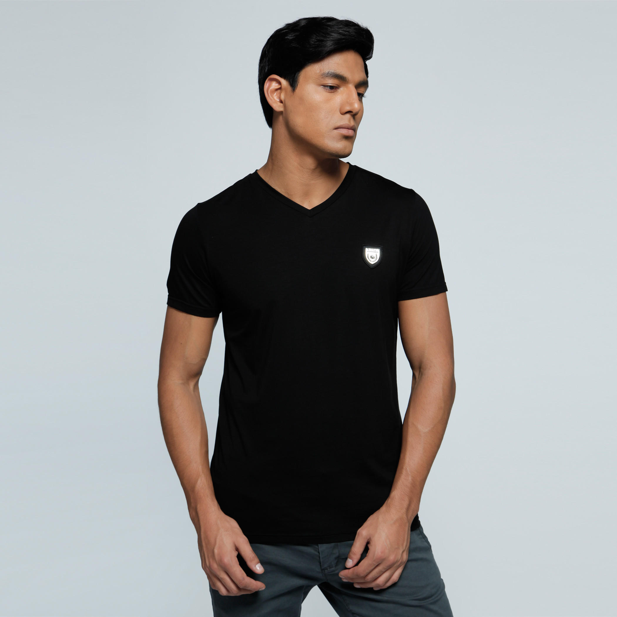 L'Homme V-Neck T-Shirt with Short Sleeves-men-clothing-tshirtsandpolos-tshirts-image-6