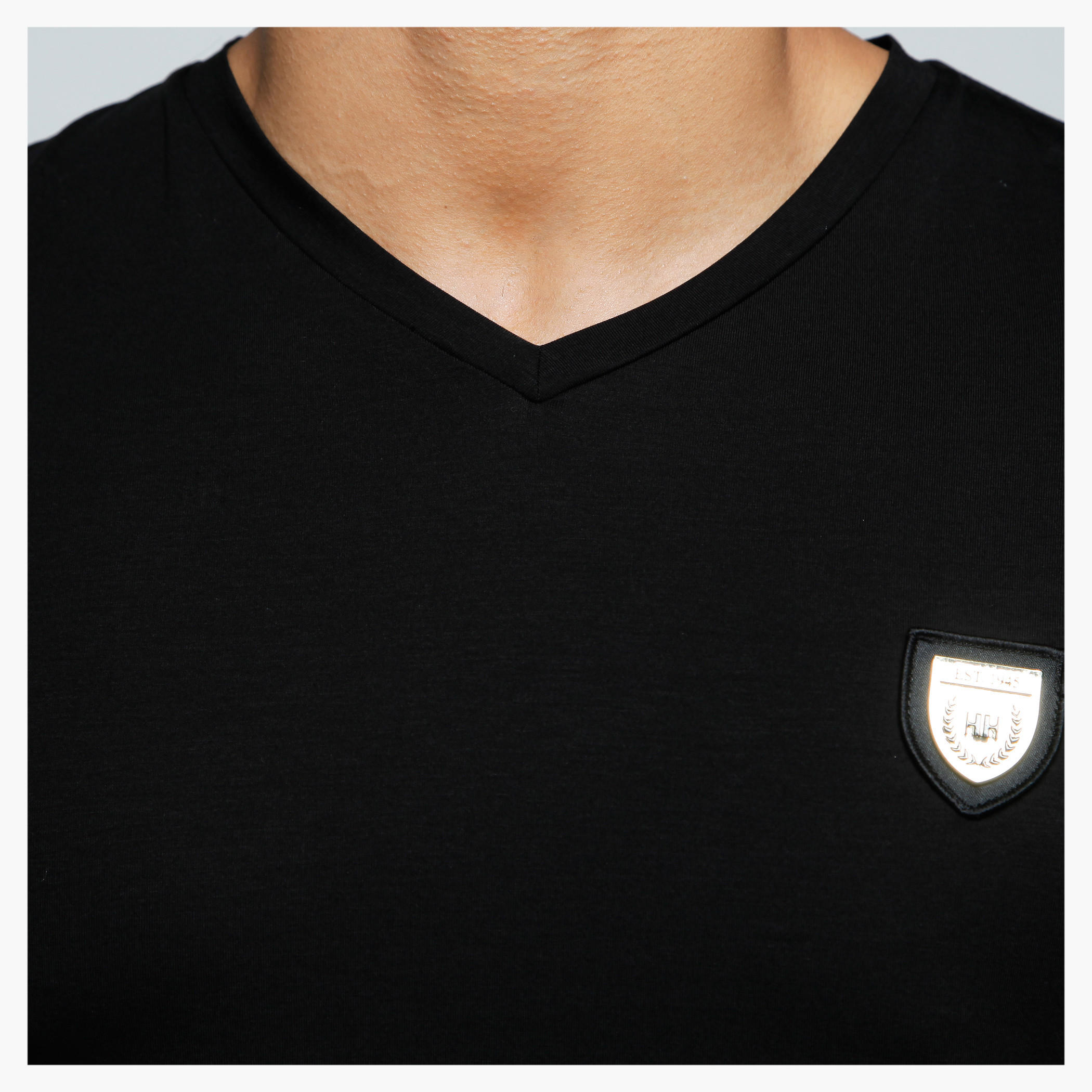 L'Homme V-Neck T-Shirt with Short Sleeves-men-clothing-tshirtsandpolos-tshirts-image-9