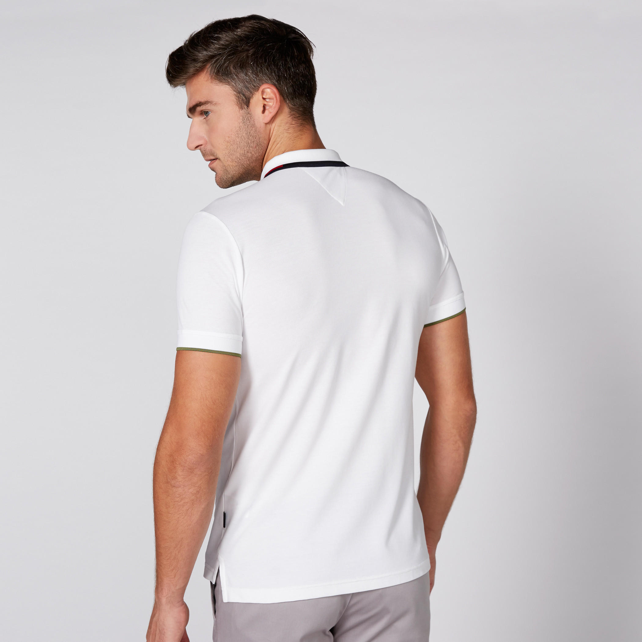 تيشيرت بياقة بولو وأكمام قصيرة من لوم-men-clothing-tshirtsandpolos-tshirts-image-4