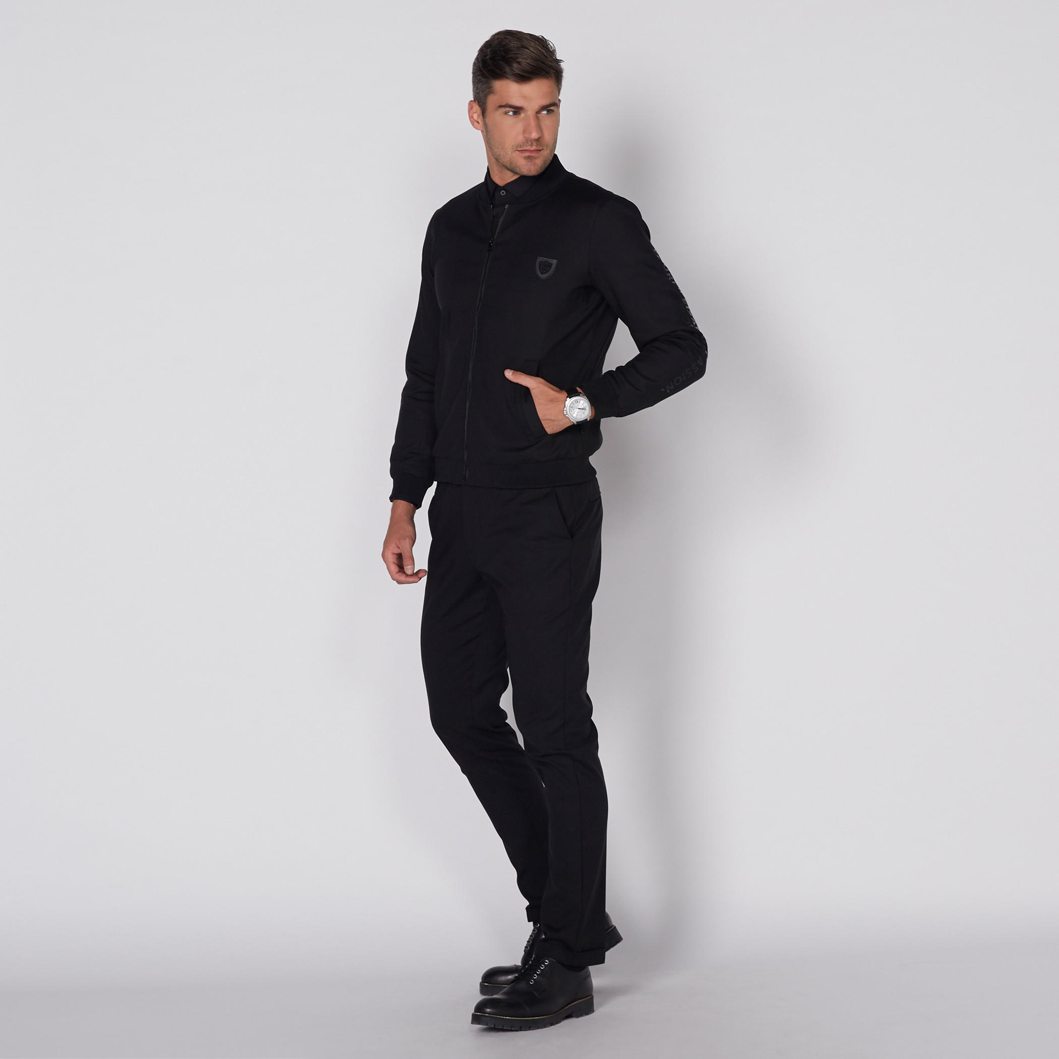جاكيت بأكمام طويلة وسحّاب إغلاق وطبعات من لوم-men-clothing-jacketsandblazers-jackets-image-1