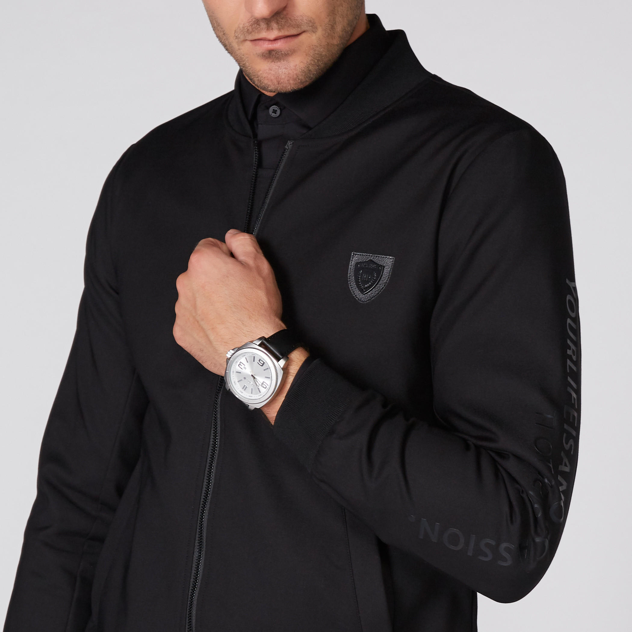 جاكيت بأكمام طويلة وسحّاب إغلاق وطبعات من لوم-men-clothing-jacketsandblazers-jackets-image-3