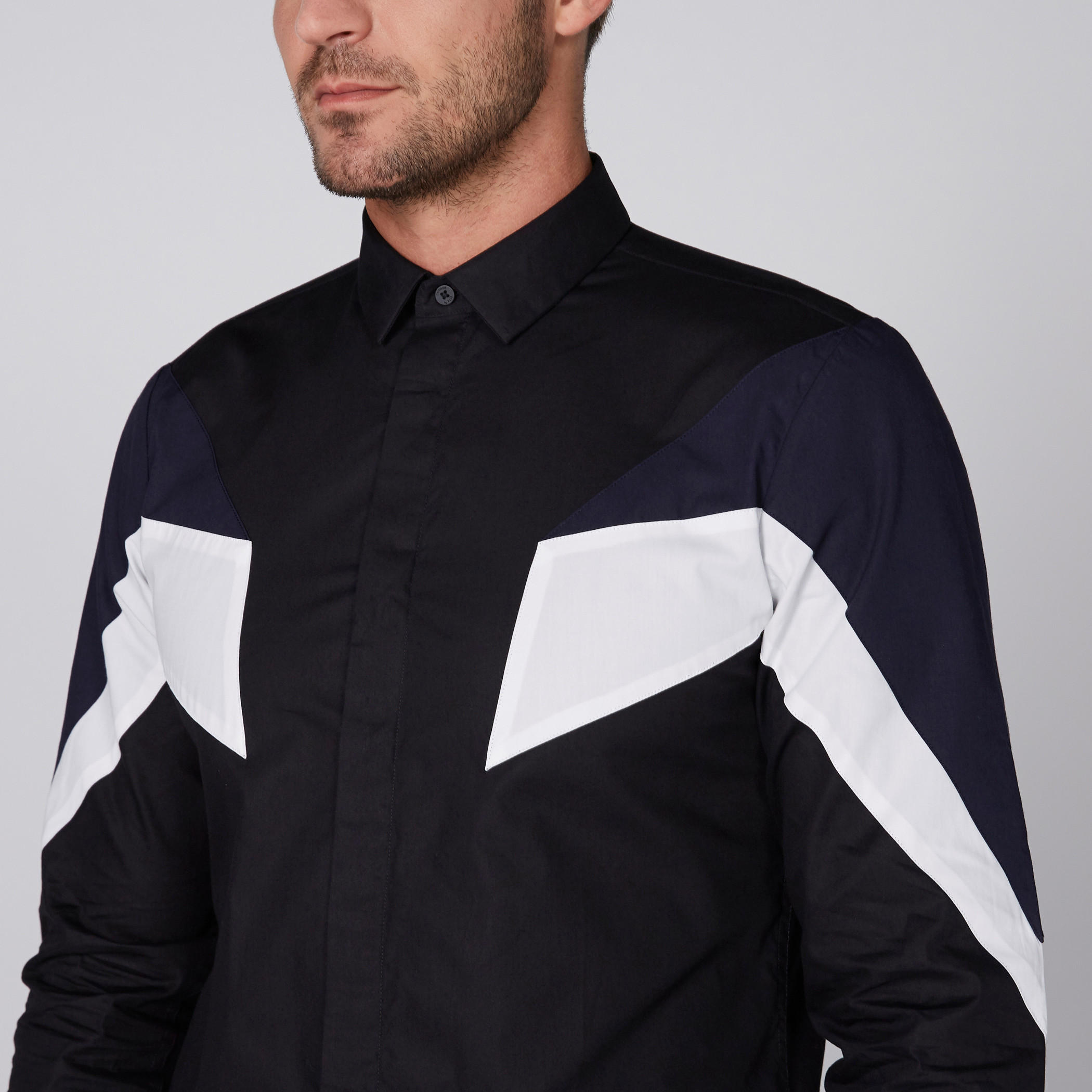 قميص بأكمام طويلة ووصلة أزرار مخفية من لوم-men-clothing-shirts-image-2