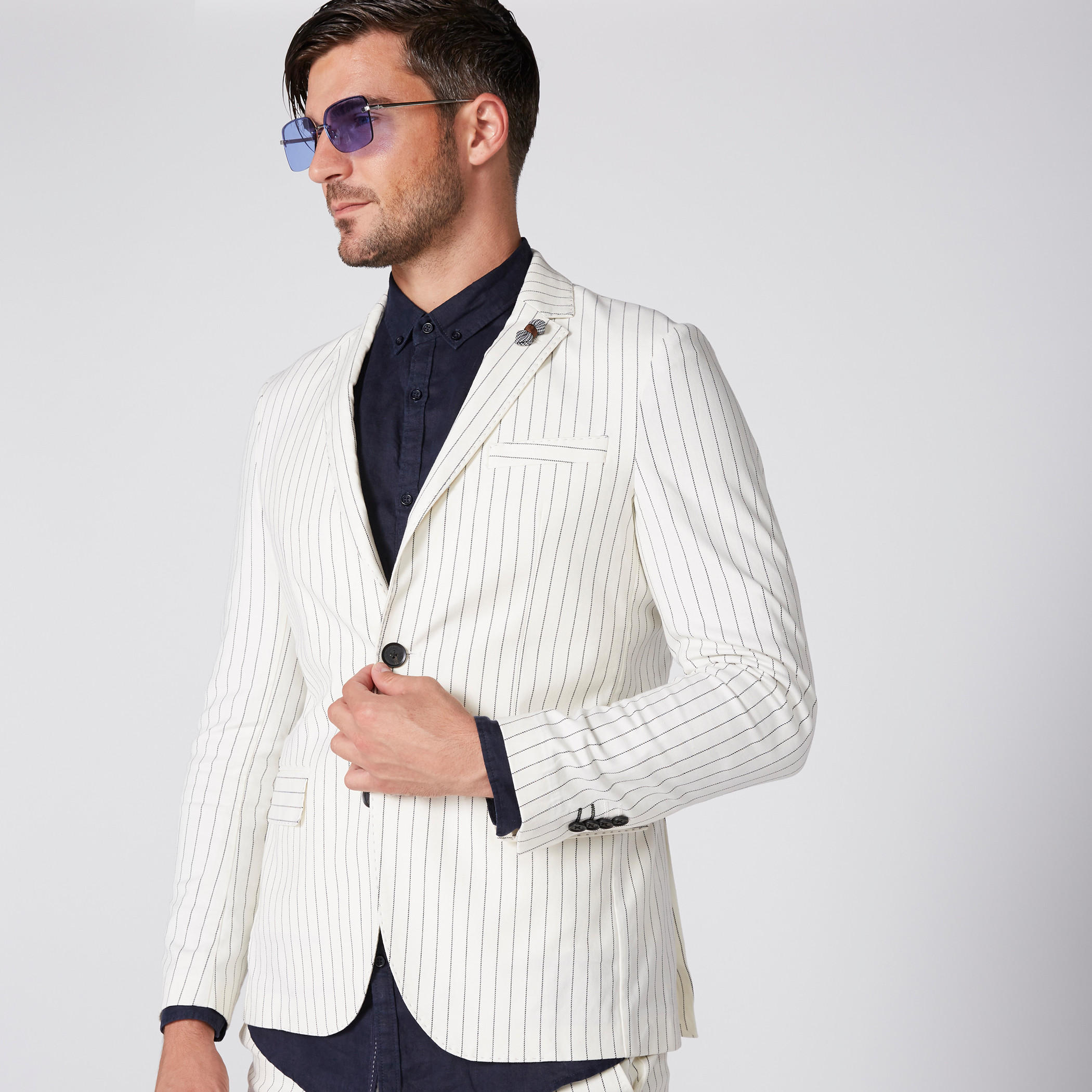جاكيت بليزر مقلم بياقة طويلة وأكمام طويلة من لوم-men-winterwear-jacketsandblazers-image-2