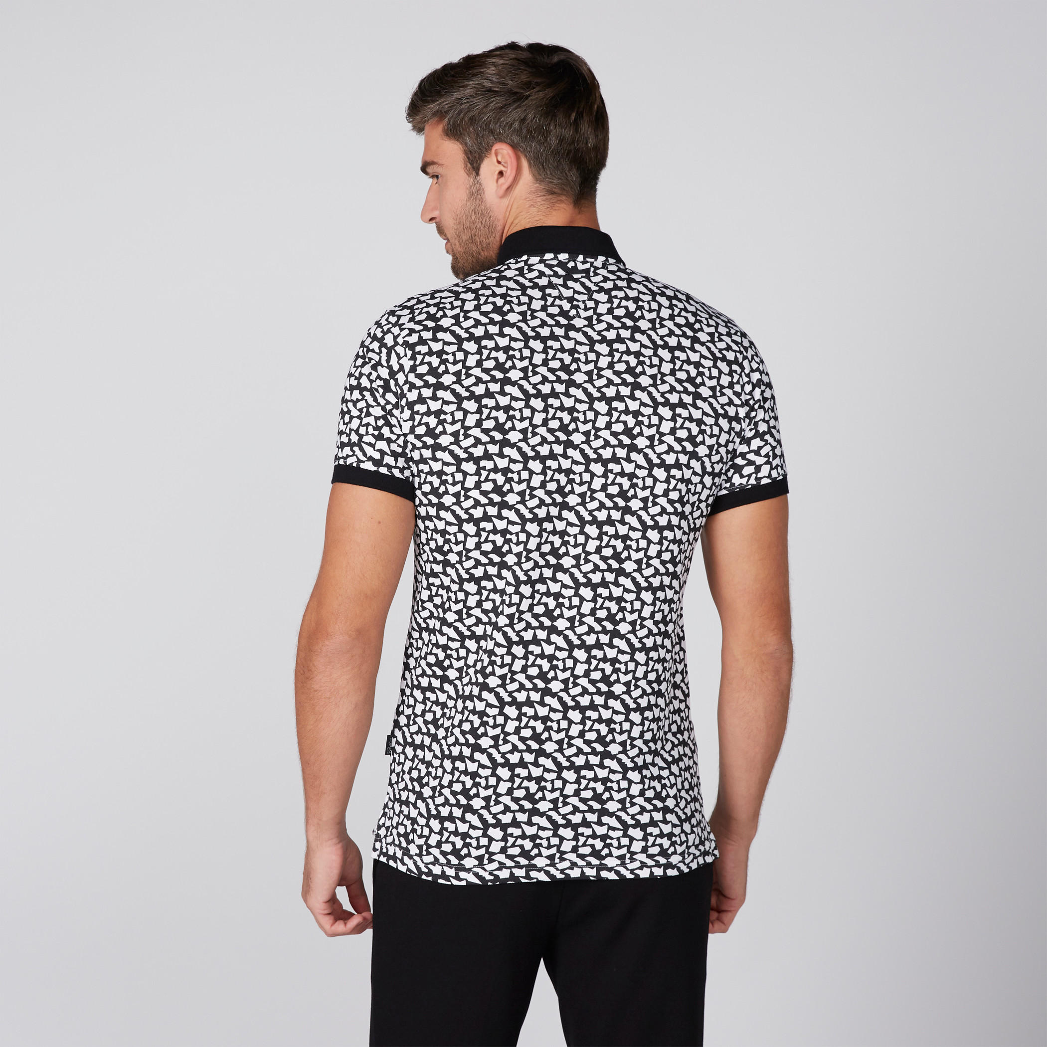 تيشيرت بأكمام قصيرة وياقة بولو وطبعات من لوم-men-clothing-tshirtsandpolos-polos-image-4